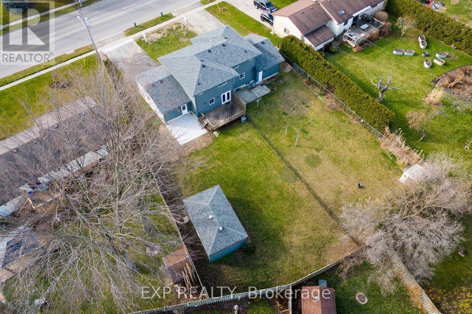 Photo 35 of 40 for 22264 Adelaide Street