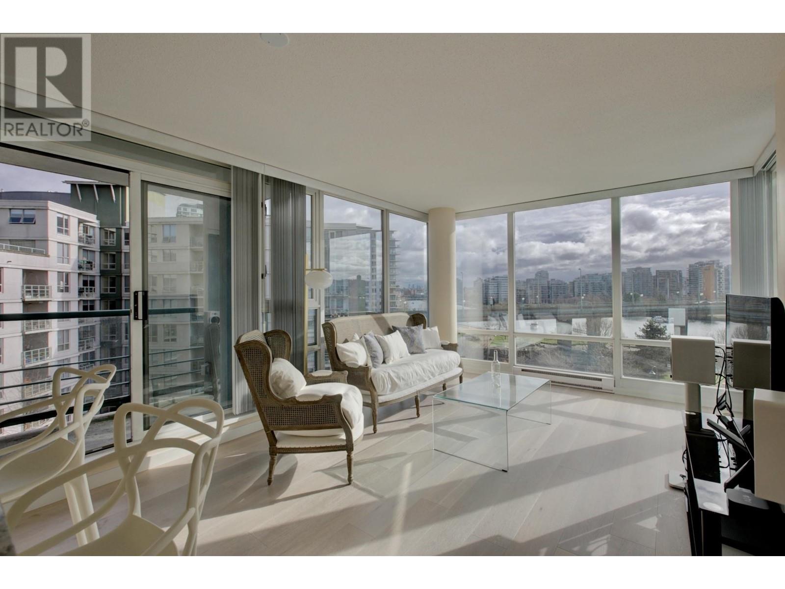 803 1033 MARINASIDE CRESCENT, vancouver, British Columbia