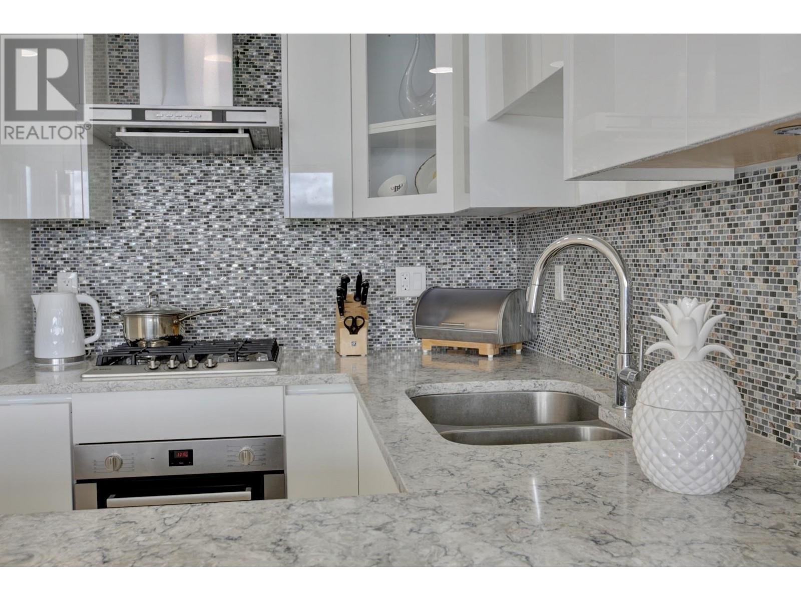 803 1033 Marinaside Crescent, Vancouver, British Columbia  V6Z 3A3 - Photo 15 - R2976545