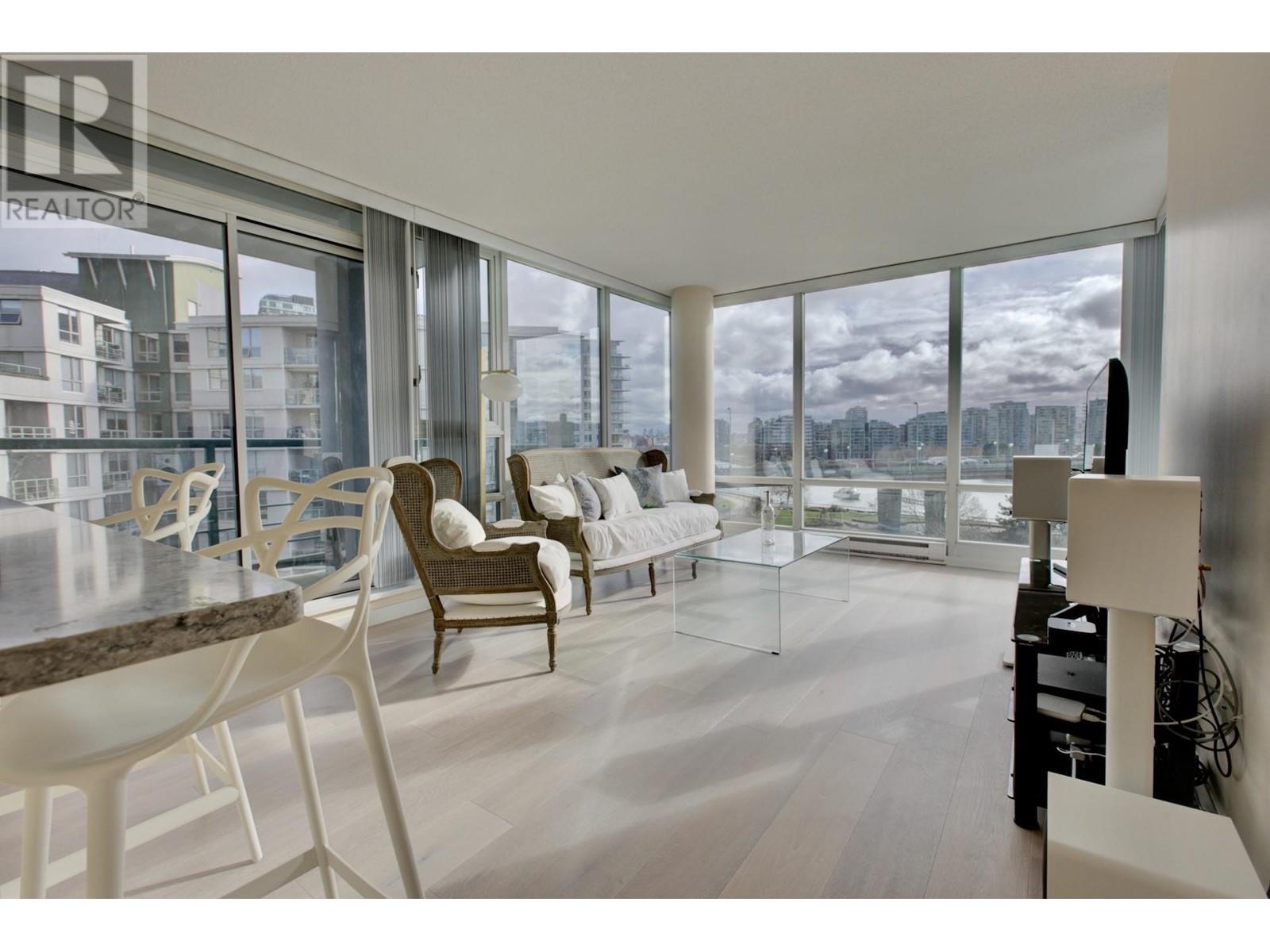 803 1033 Marinaside Crescent, Vancouver, British Columbia  V6Z 3A3 - Photo 3 - R2976545