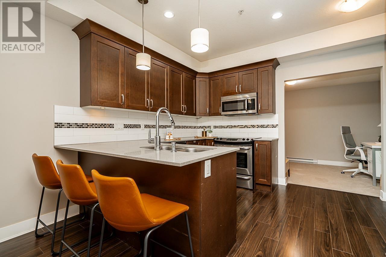 109 828 Royal Avenue, New Westminster, British Columbia  V3M 1J9 - Photo 14 - R2976557