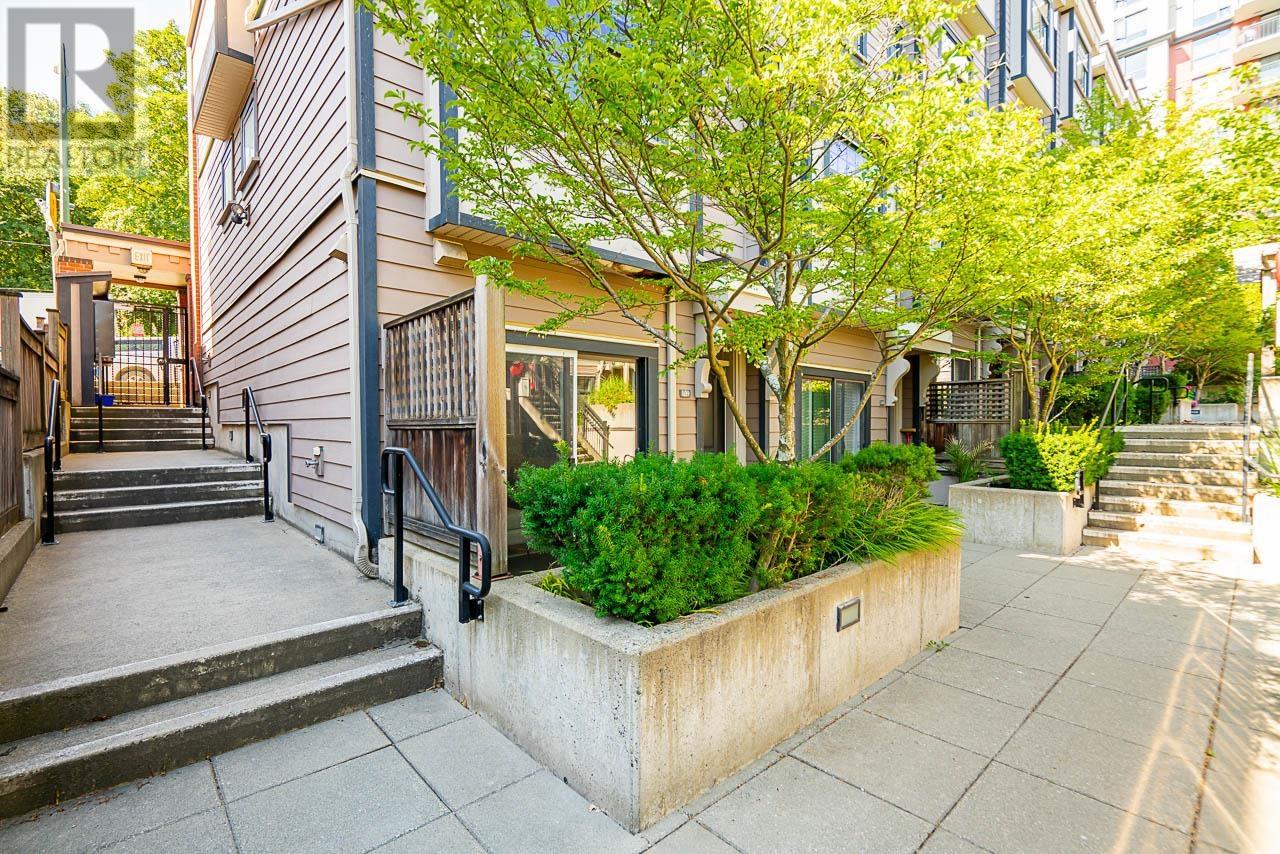 Property at 109 828 ROYAL AVENUE image 3