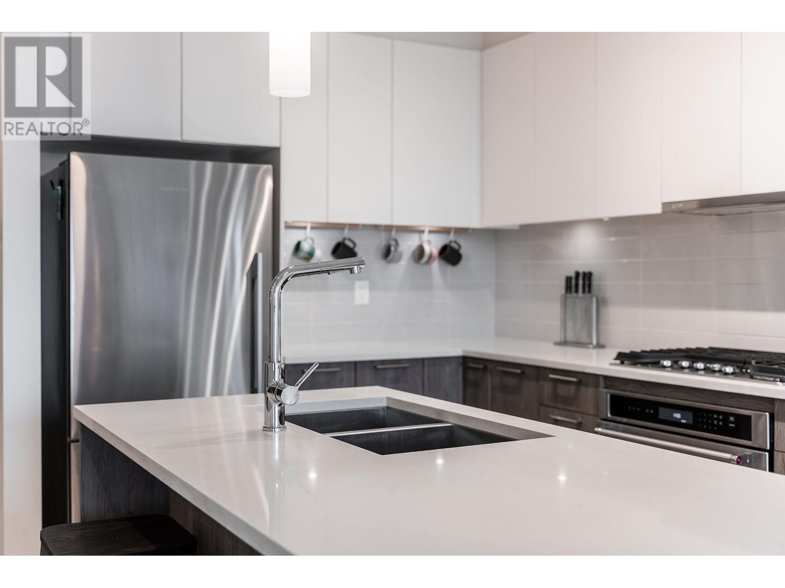 204 625 E 3rd Street, North Vancouver, British Columbia  V7L 1G6 - Photo 10 - R2976571