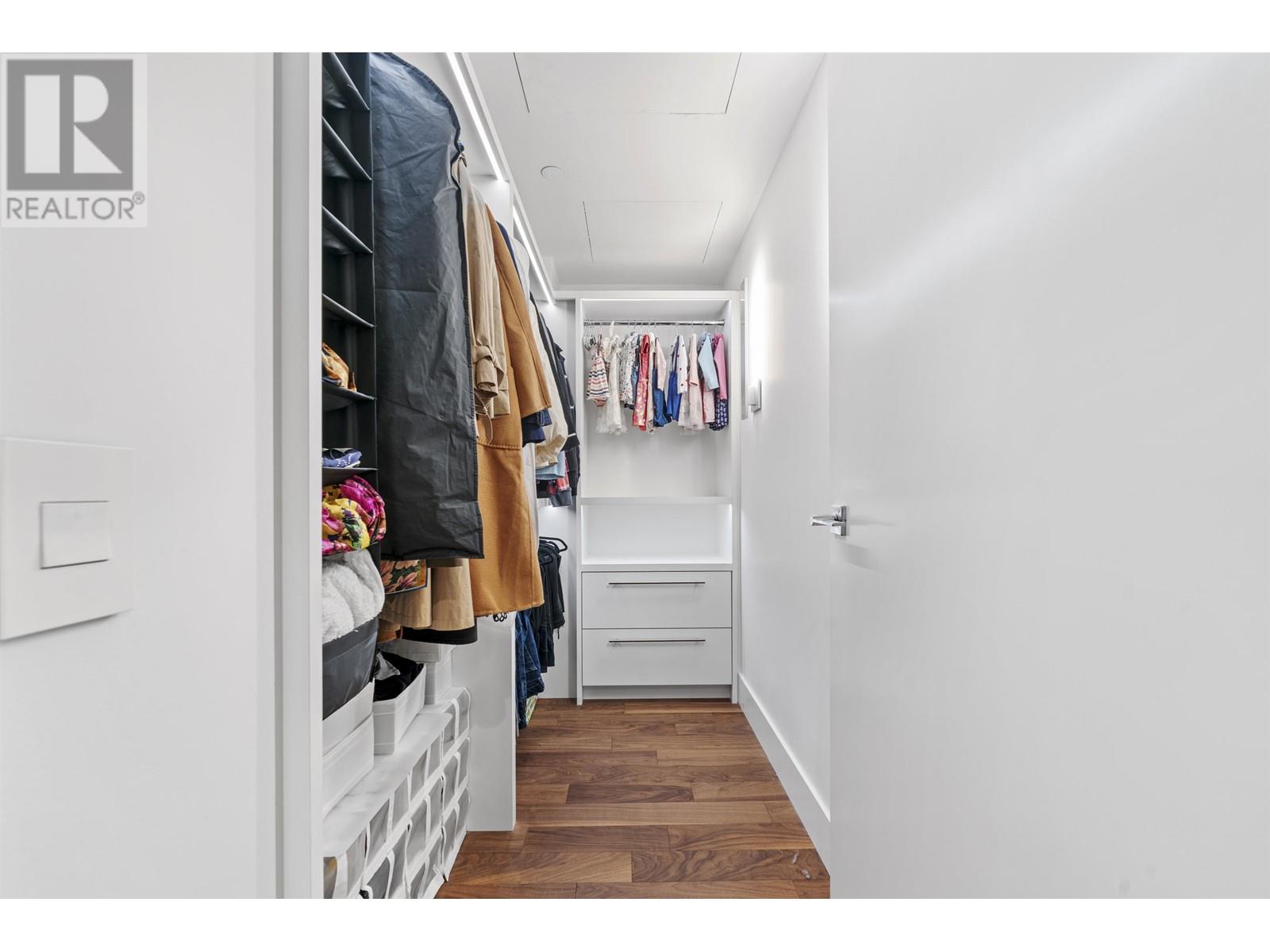 Listing Picture 20 of 40 : 106 7428 ALBERTA STREET, Vancouver / 溫哥華 - 魯藝地產 Yvonne Lu Group - MLS Medallion Club Member