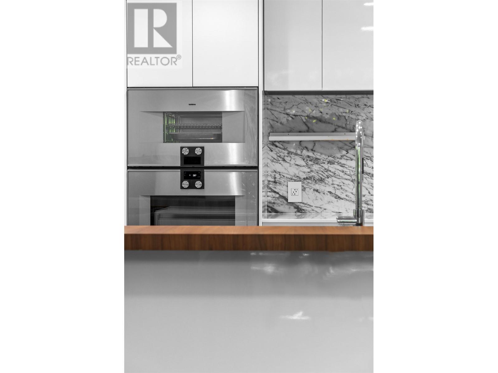 Listing Picture 6 of 40 : 106 7428 ALBERTA STREET, Vancouver / 溫哥華 - 魯藝地產 Yvonne Lu Group - MLS Medallion Club Member