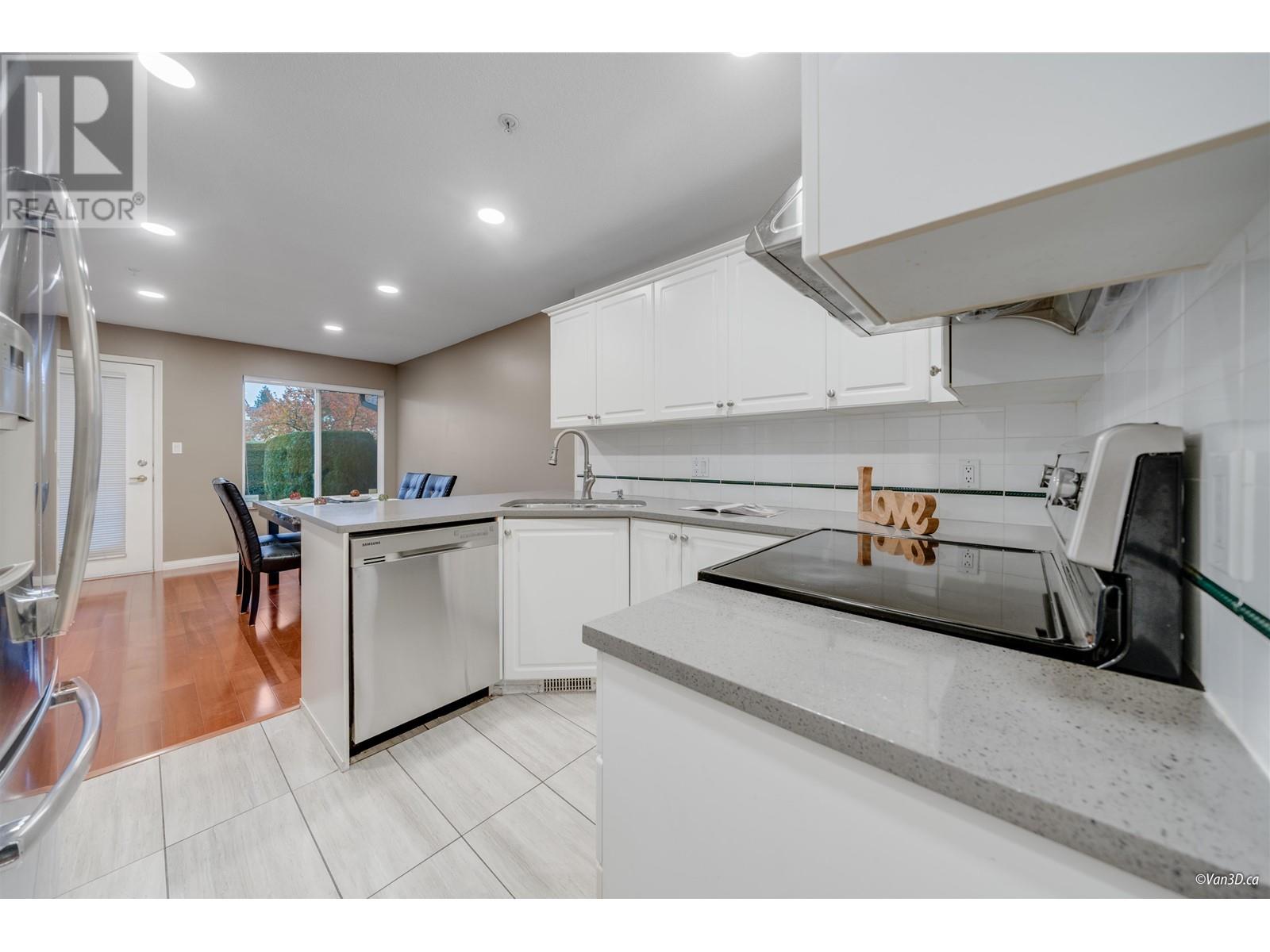 51 1370 Riverwood Gate, Port Coquitlam, British Columbia  V3B 7V7 - Photo 3 - R2976582
