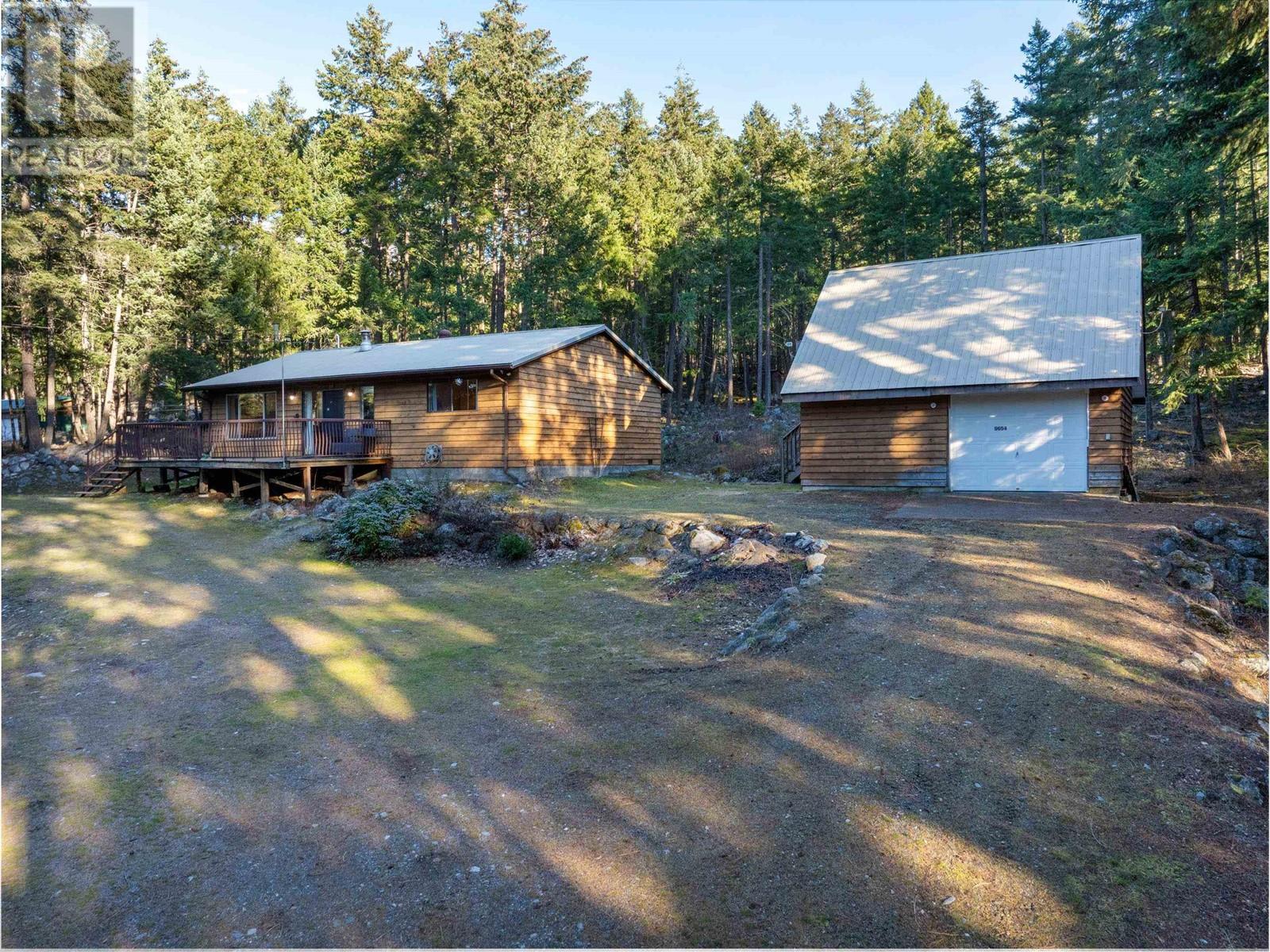 9654 Devine Street, Pemberton, British Columbia  V0N 1L0 - Photo 24 - R2976578