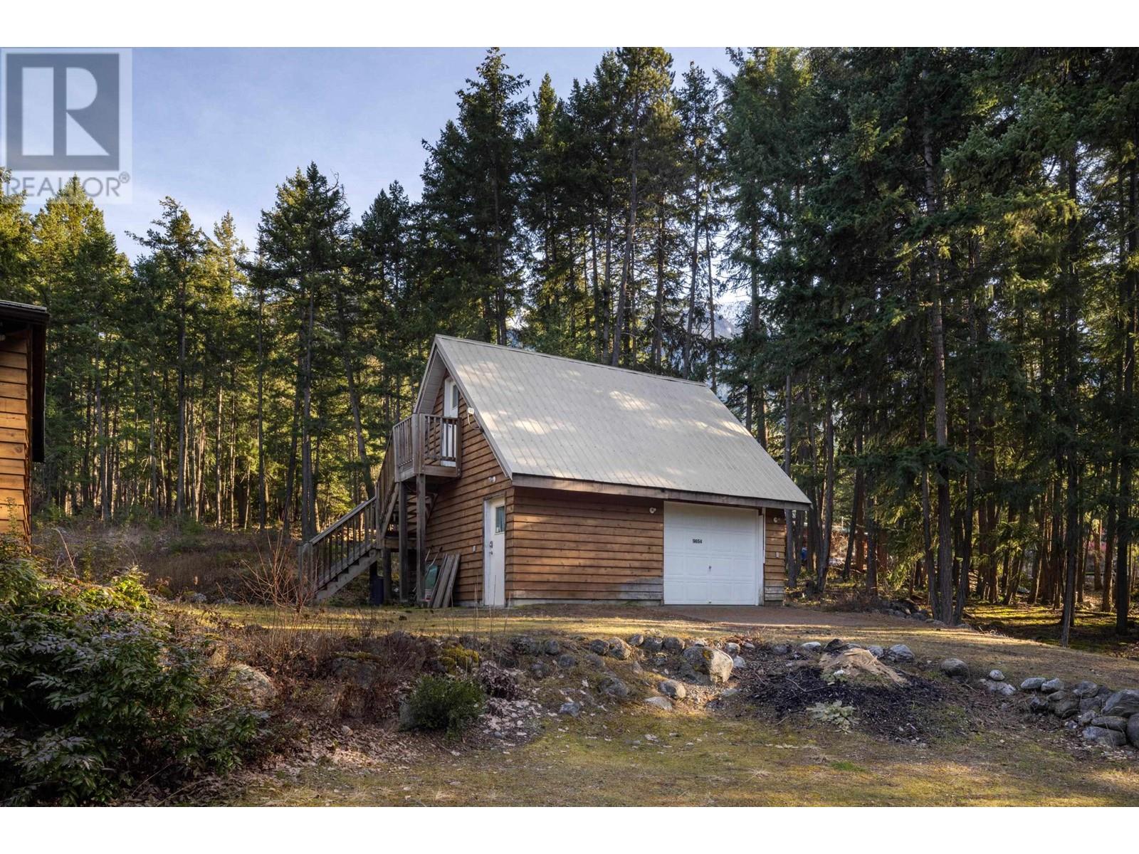 9654 Devine Street, Pemberton, British Columbia  V0N 1L0 - Photo 25 - R2976578
