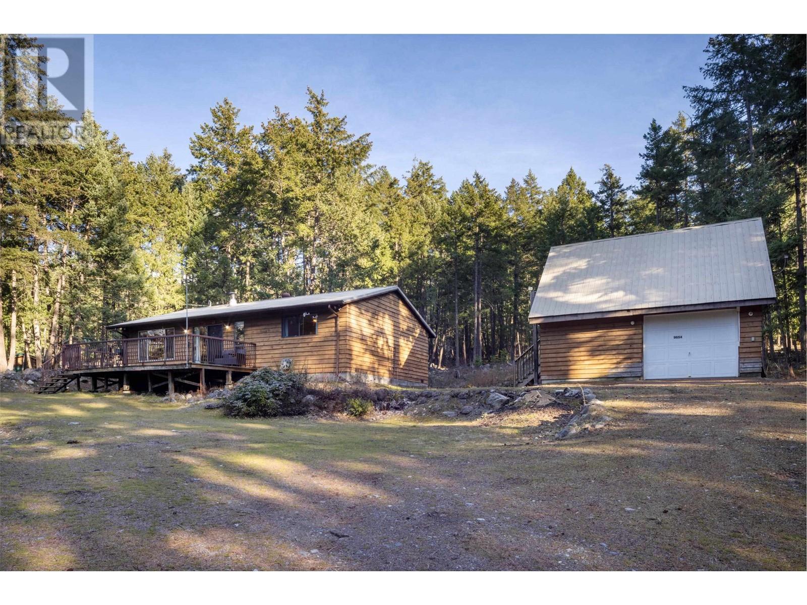 9654 Devine Street, Pemberton, British Columbia  V0N 1L0 - Photo 27 - R2976578