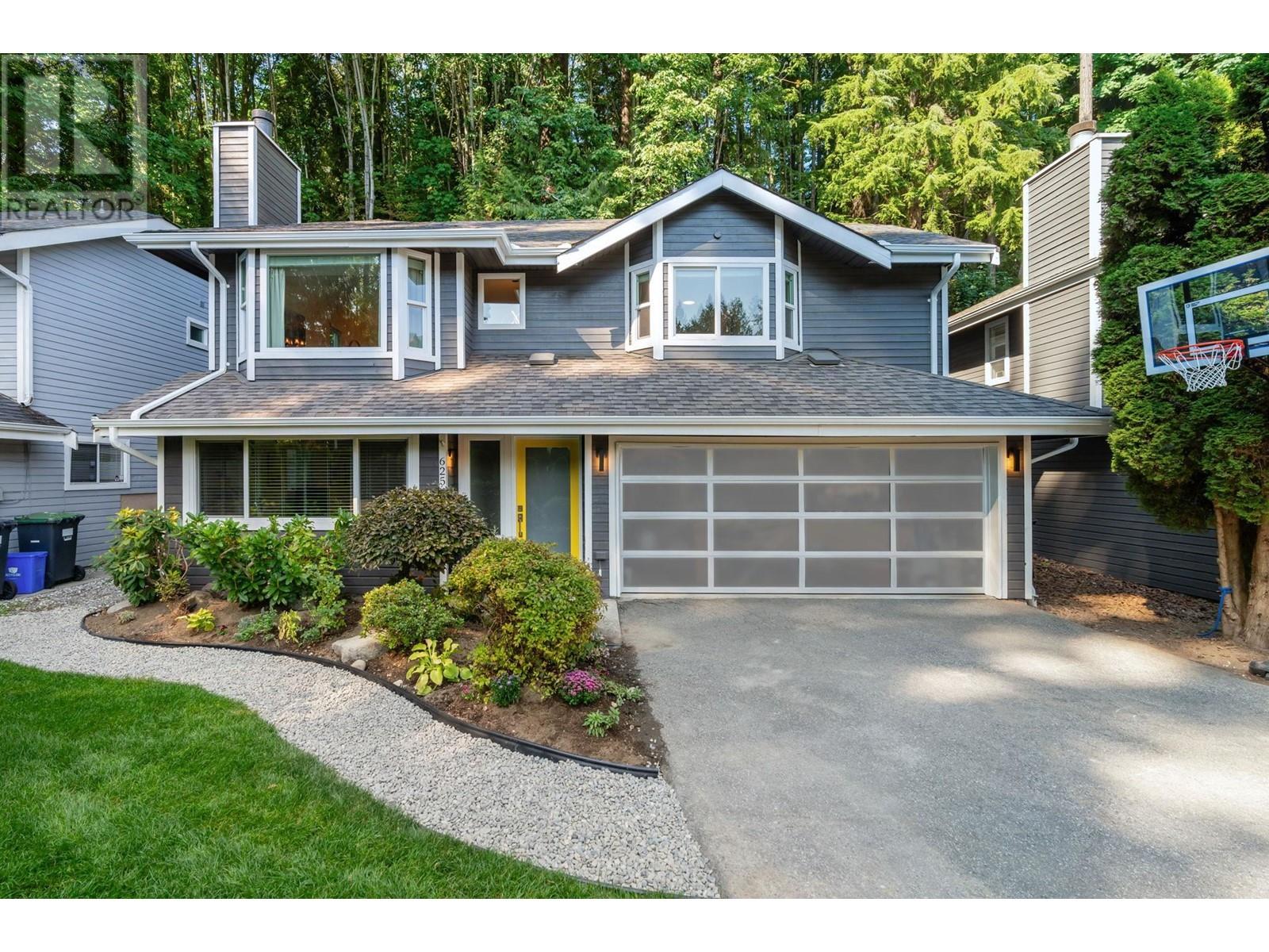 625 SEYMOUR COURT, north vancouver, British Columbia