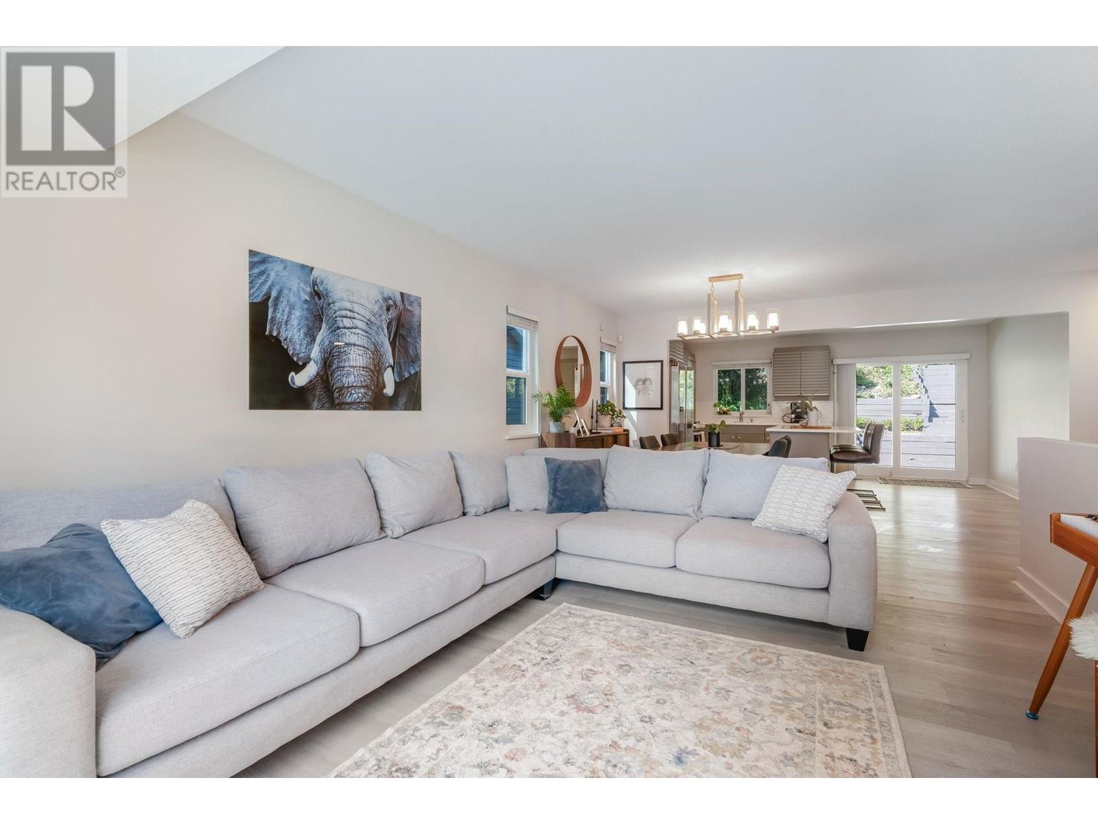 625 Seymour Court, North Vancouver, British Columbia  V7J 3S7 - Photo 6 - R2976588