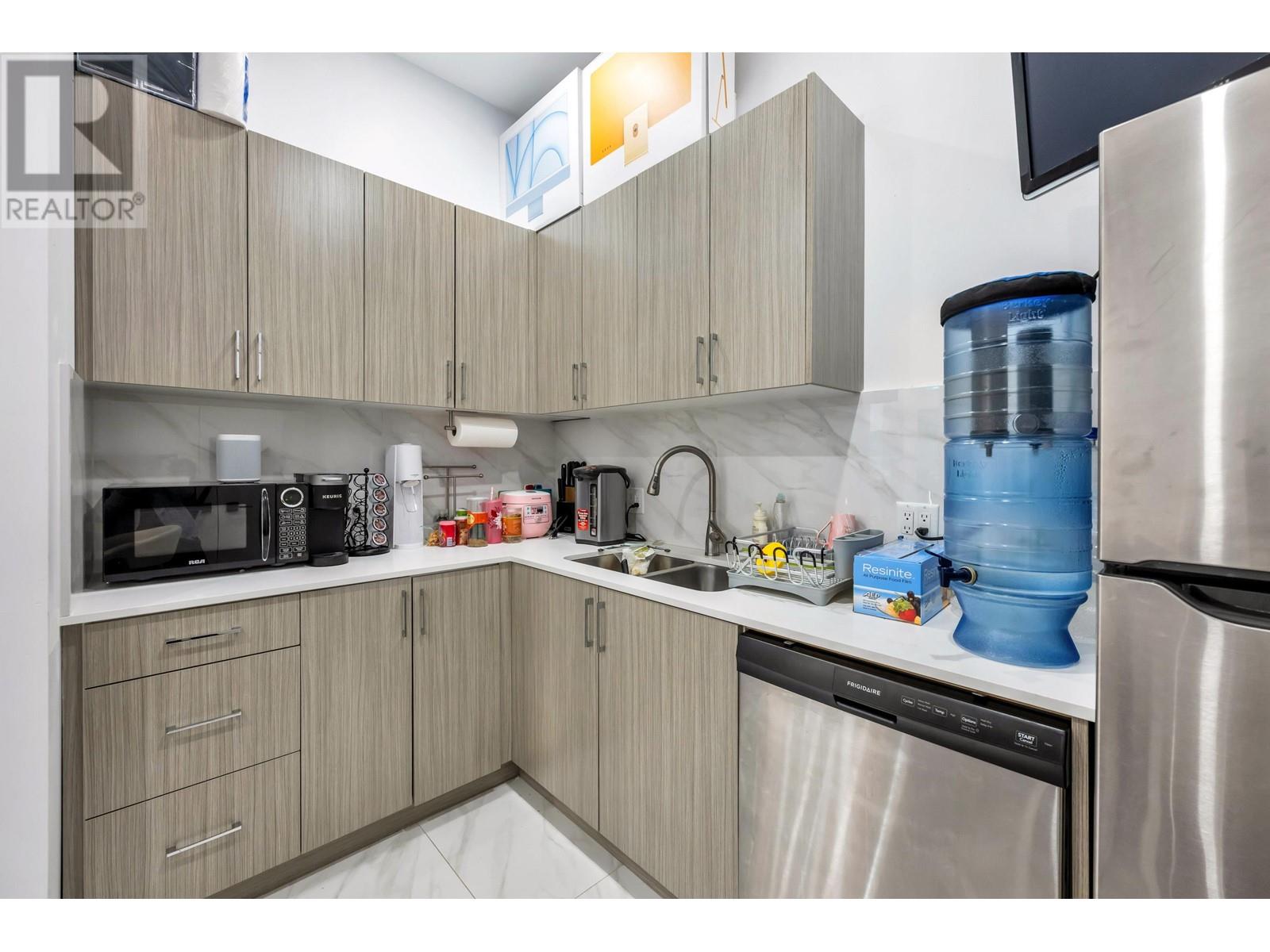 Listing Picture 11 of 25 : 220 179 DAVIE STREET, Vancouver / 溫哥華 - 魯藝地產 Yvonne Lu Group - MLS Medallion Club Member