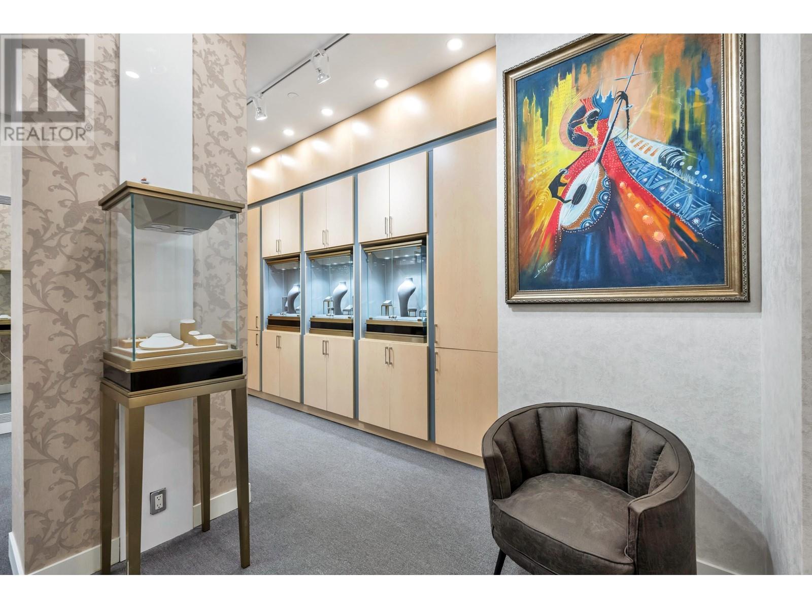 Listing Picture 7 of 25 : 220 179 DAVIE STREET, Vancouver / 溫哥華 - 魯藝地產 Yvonne Lu Group - MLS Medallion Club Member