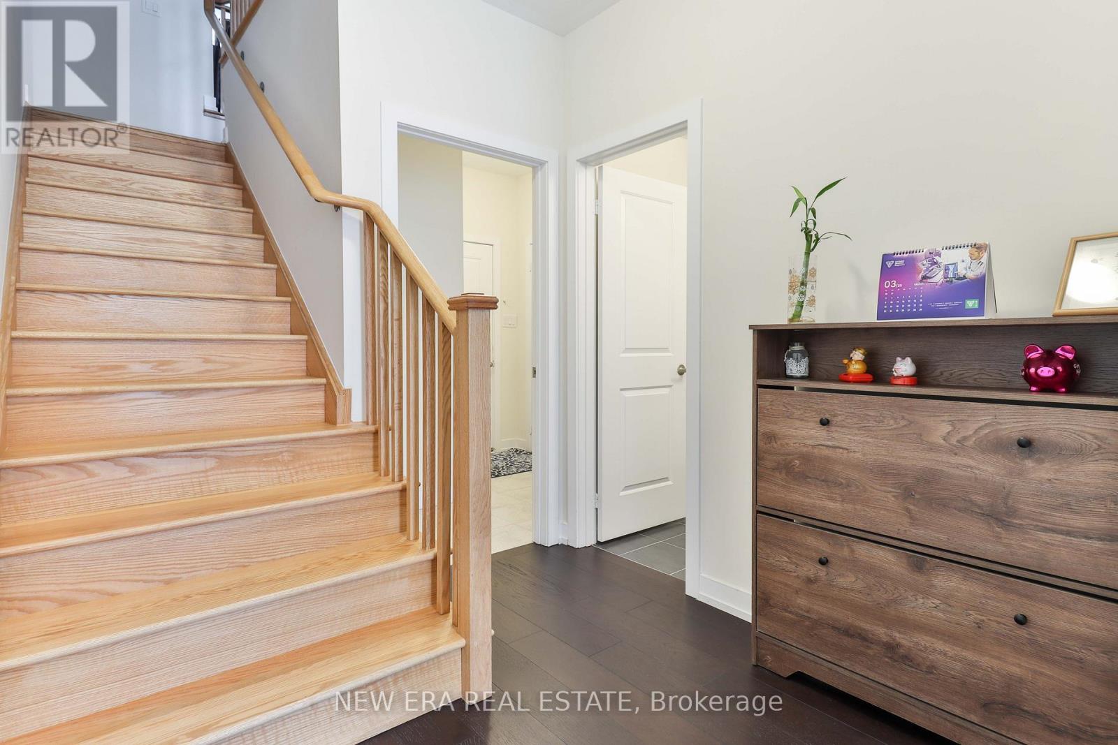 Property at 81 STAUFFER CRESCENT image 2