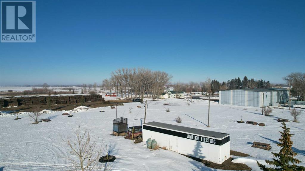 102 2 Avenue Sw, Youngstown, Alberta  T0J 3P0 - Photo 3 - A2201103