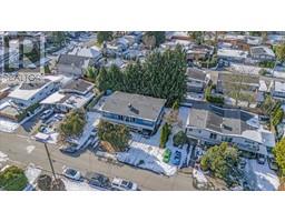 3523 CARLISLE STREET, Port Coquitlam, British Columbia