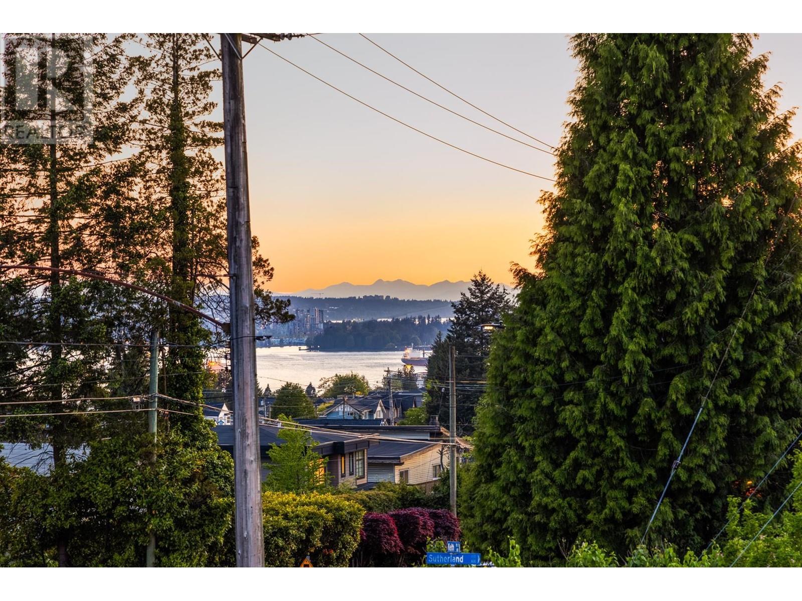 712 E Keith Road, North Vancouver, British Columbia  V7L 1W7 - Photo 37 - R2975797