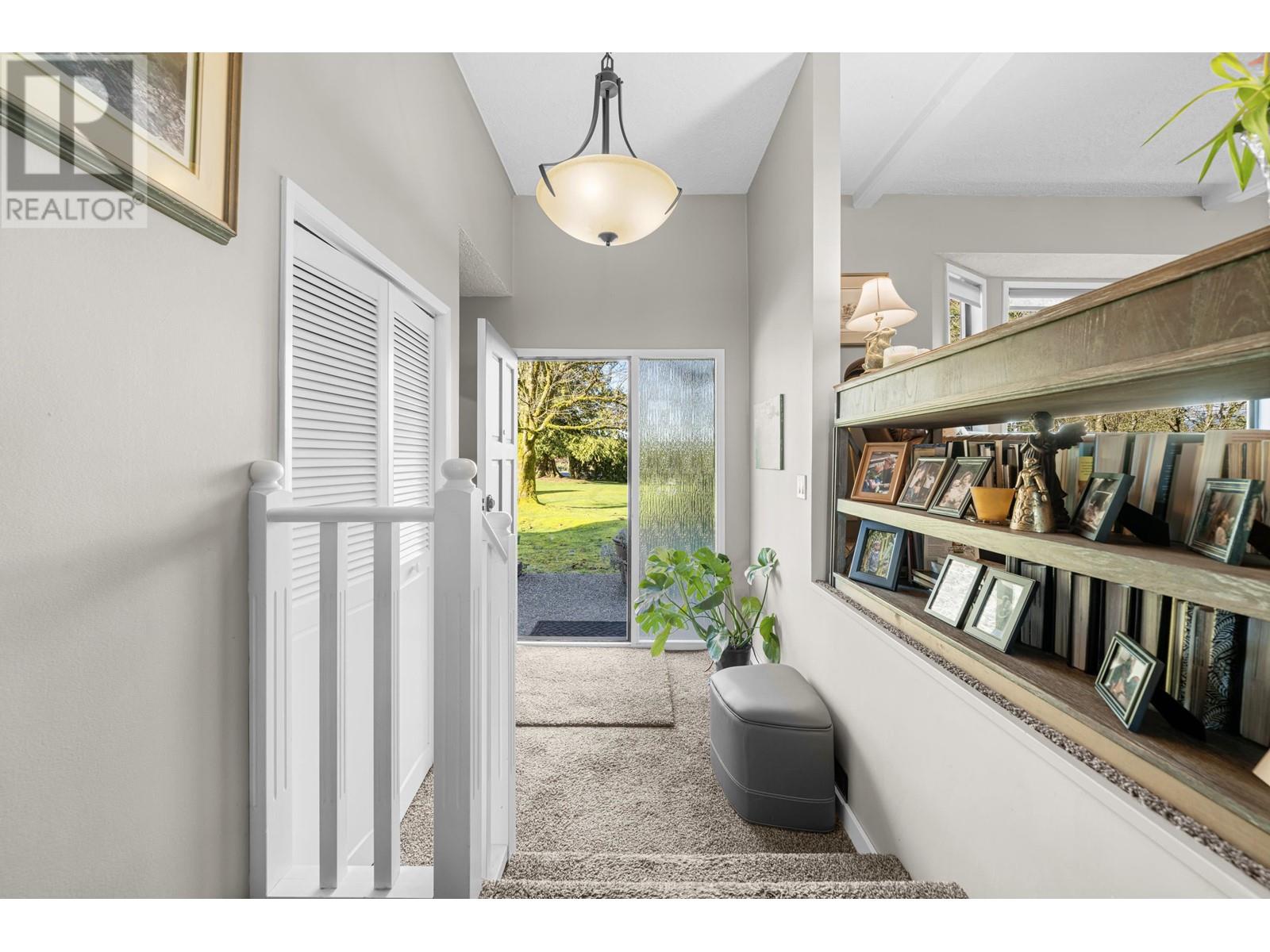12730 216 Street, Maple Ridge, British Columbia  V2X 7J9 - Photo 6 - R2975447