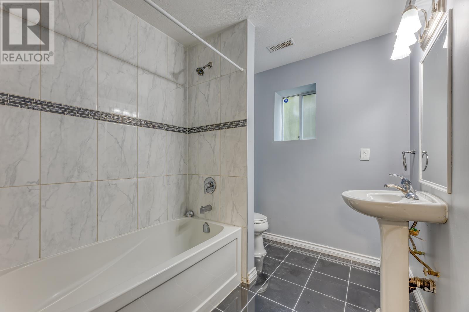 1465 Blackwater Place, Coquitlam, British Columbia  V3E 2R5 - Photo 30 - R2976361