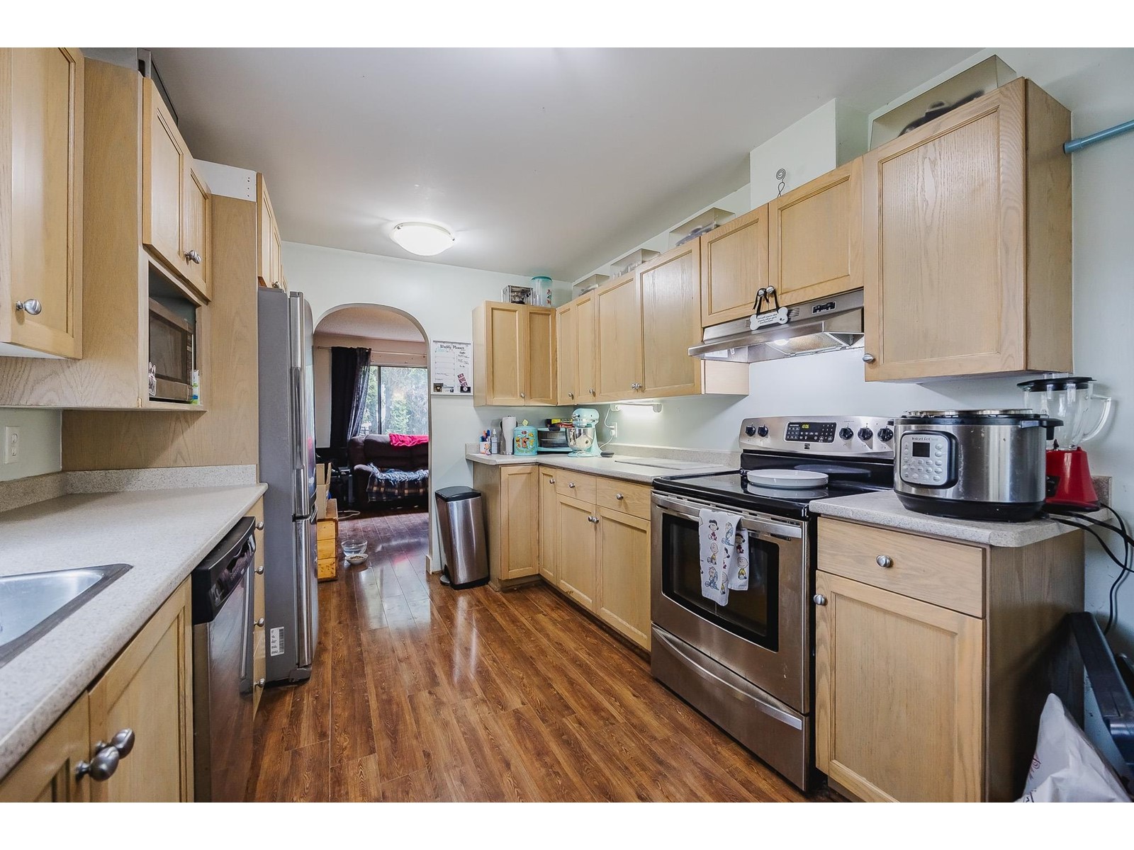 Property at 5345 199 STREET image 5
