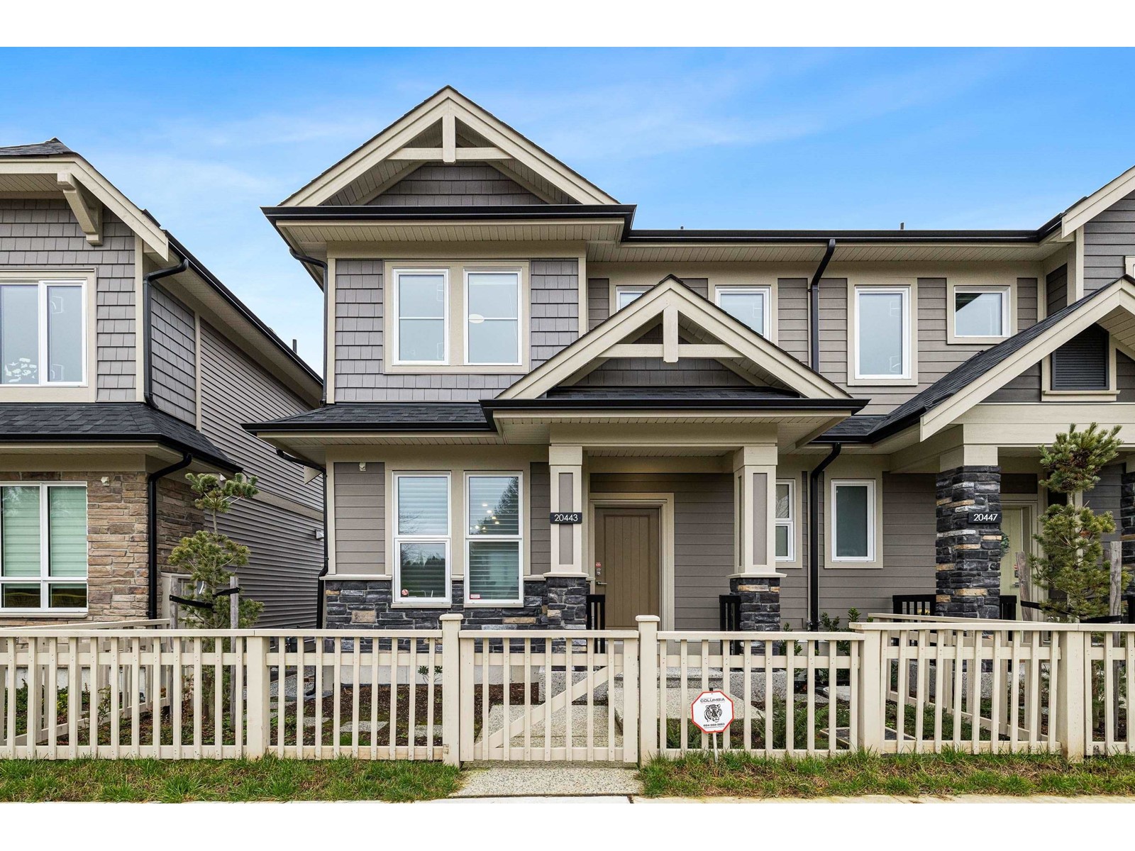 20443 76 Avenue, Langley, British Columbia  V2Y 3T1 - Photo 1 - R2976675