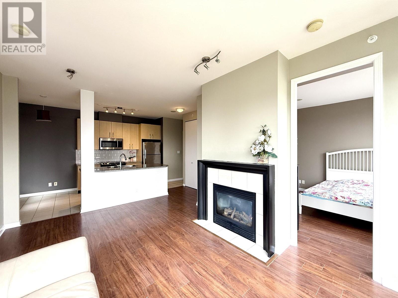 901 7368 Sandborne Avenue, Burnaby, British Columbia  V3N 5C5 - Photo 5 - R2976606