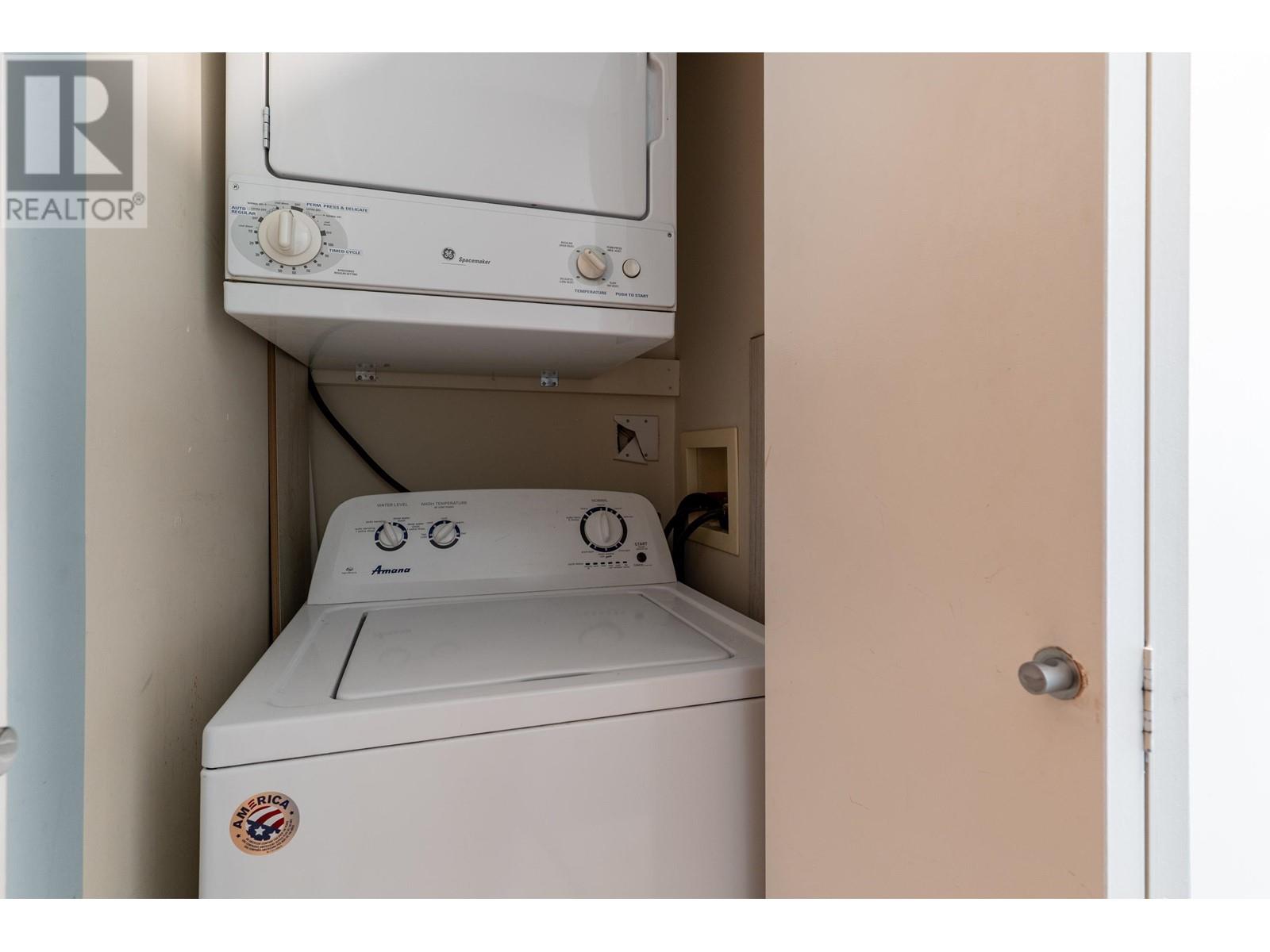 Listing Picture 18 of 25 : 2307 977 MAINLAND STREET, Vancouver / 溫哥華 - 魯藝地產 Yvonne Lu Group - MLS Medallion Club Member