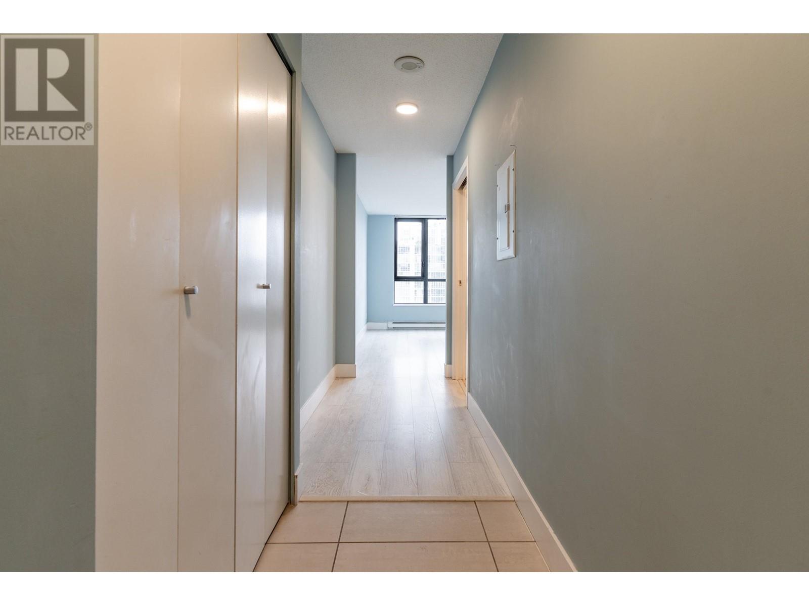 Listing Picture 5 of 25 : 2307 977 MAINLAND STREET, Vancouver / 溫哥華 - 魯藝地產 Yvonne Lu Group - MLS Medallion Club Member