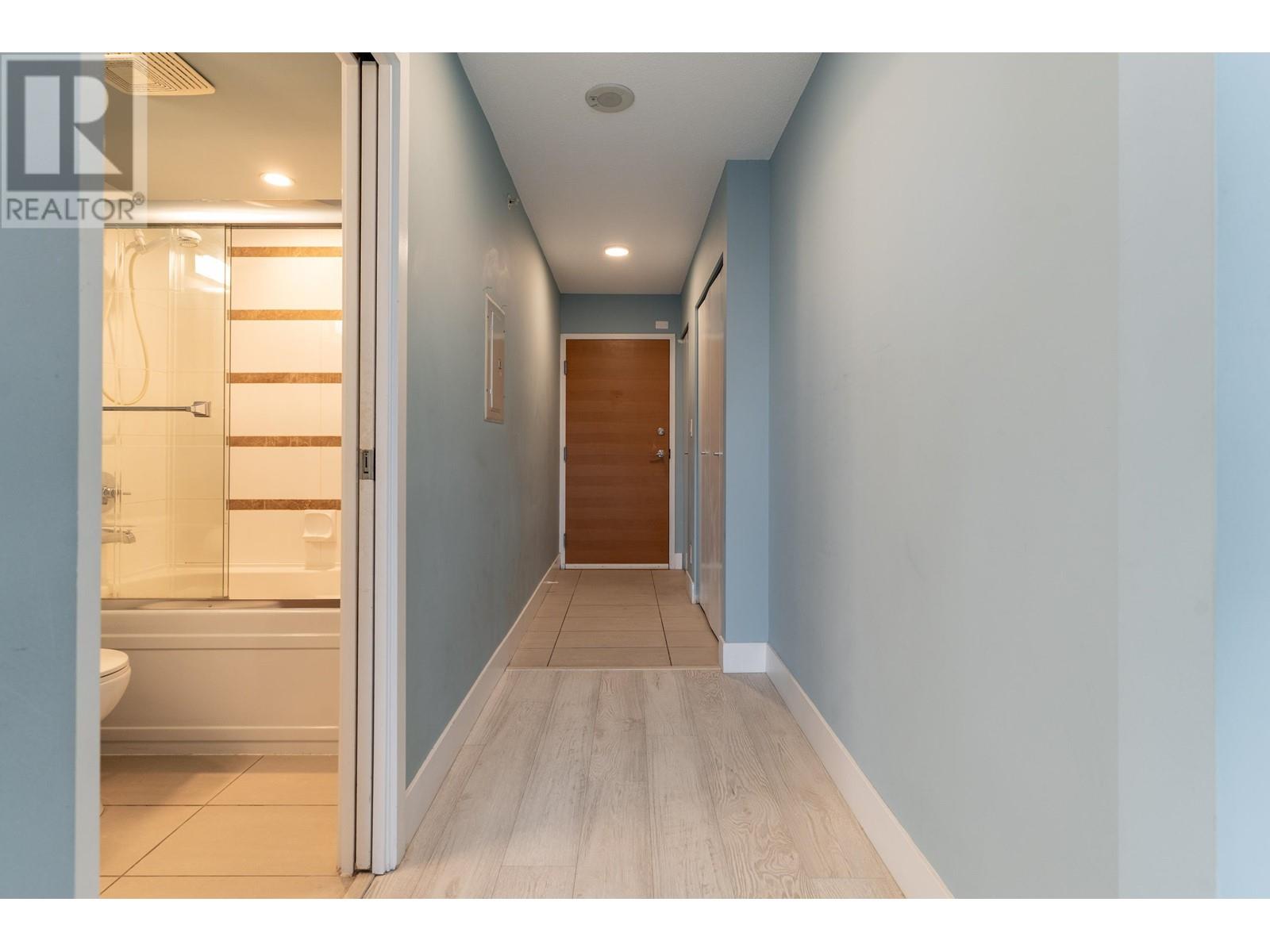 Listing Picture 6 of 25 : 2307 977 MAINLAND STREET, Vancouver / 溫哥華 - 魯藝地產 Yvonne Lu Group - MLS Medallion Club Member