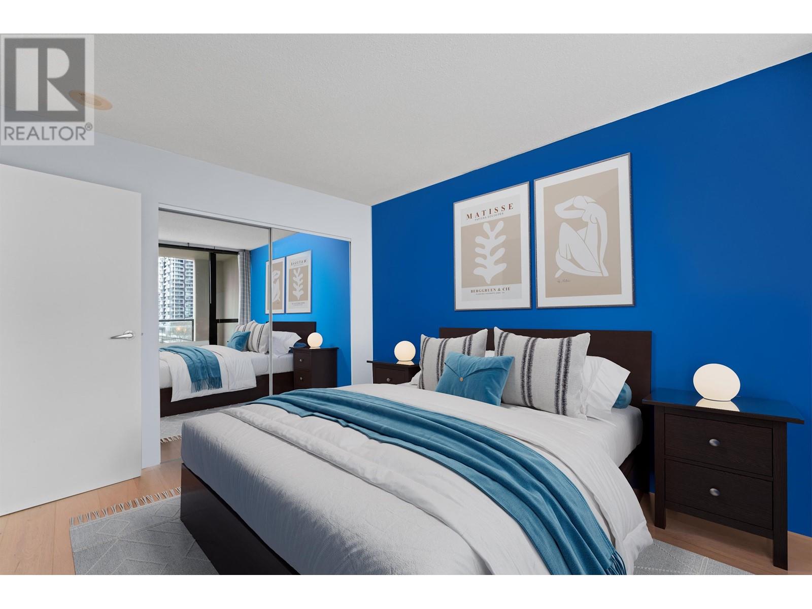 Listing Picture 14 of 28 : 905 4118 DAWSON STREET, Burnaby / 本拿比 - 魯藝地產 Yvonne Lu Group - MLS Medallion Club Member