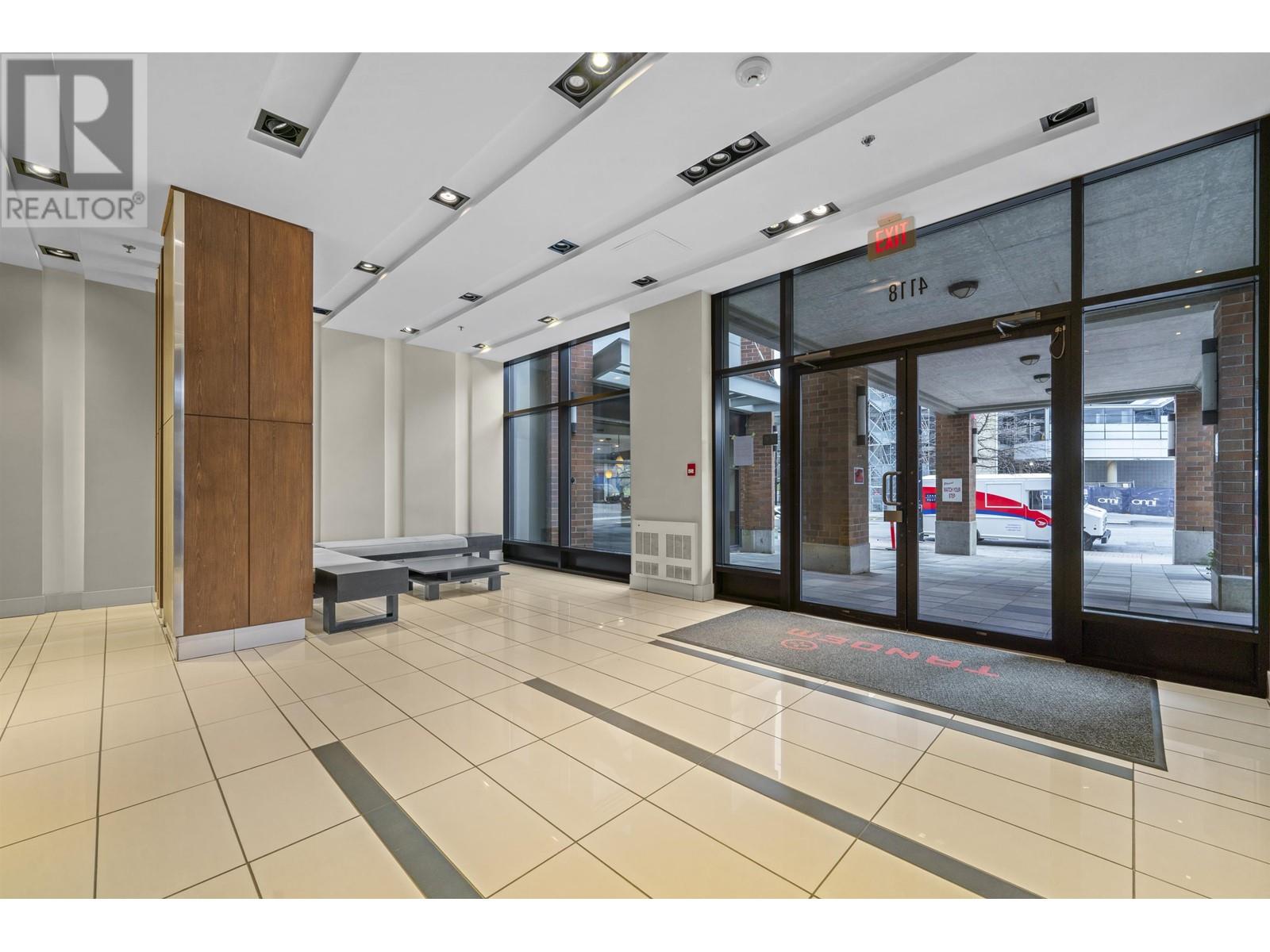 Listing Picture 19 of 28 : 905 4118 DAWSON STREET, Burnaby / 本拿比 - 魯藝地產 Yvonne Lu Group - MLS Medallion Club Member