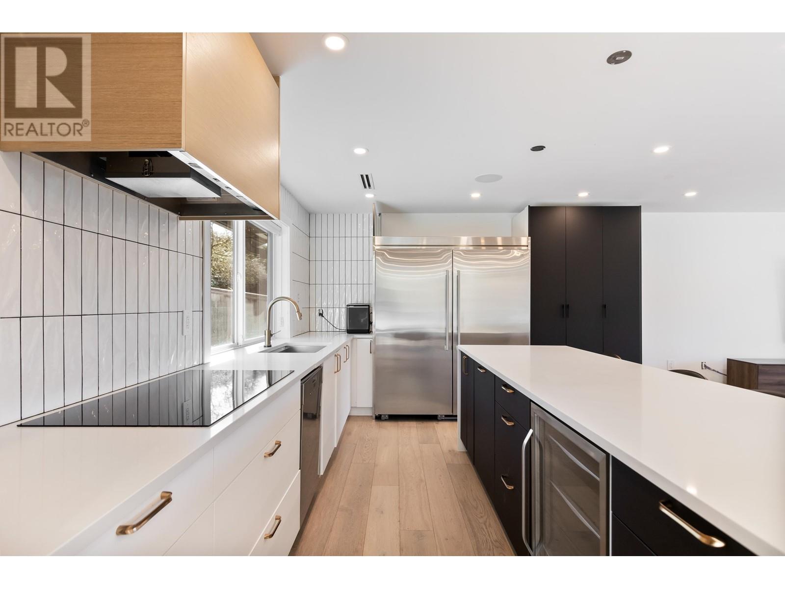 2314 Oneida Drive, Coquitlam, British Columbia  V3J 7A8 - Photo 11 - R2976643