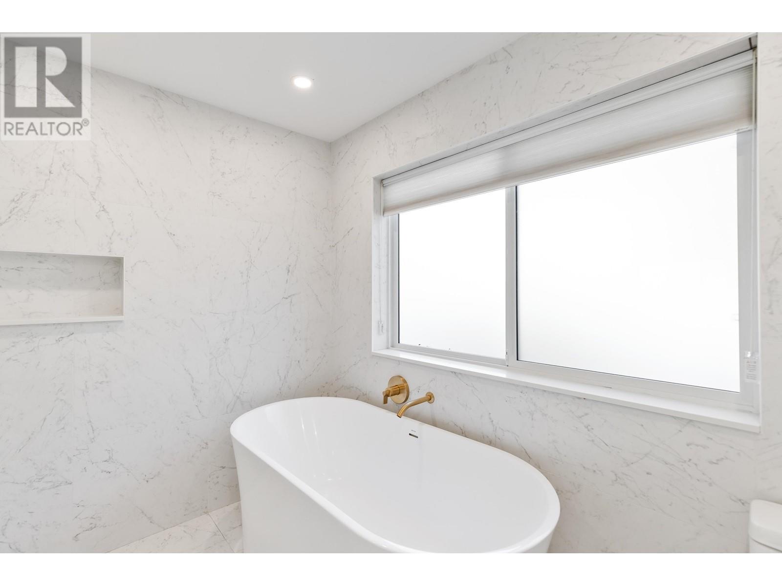 2314 Oneida Drive, Coquitlam, British Columbia  V3J 7A8 - Photo 20 - R2976643