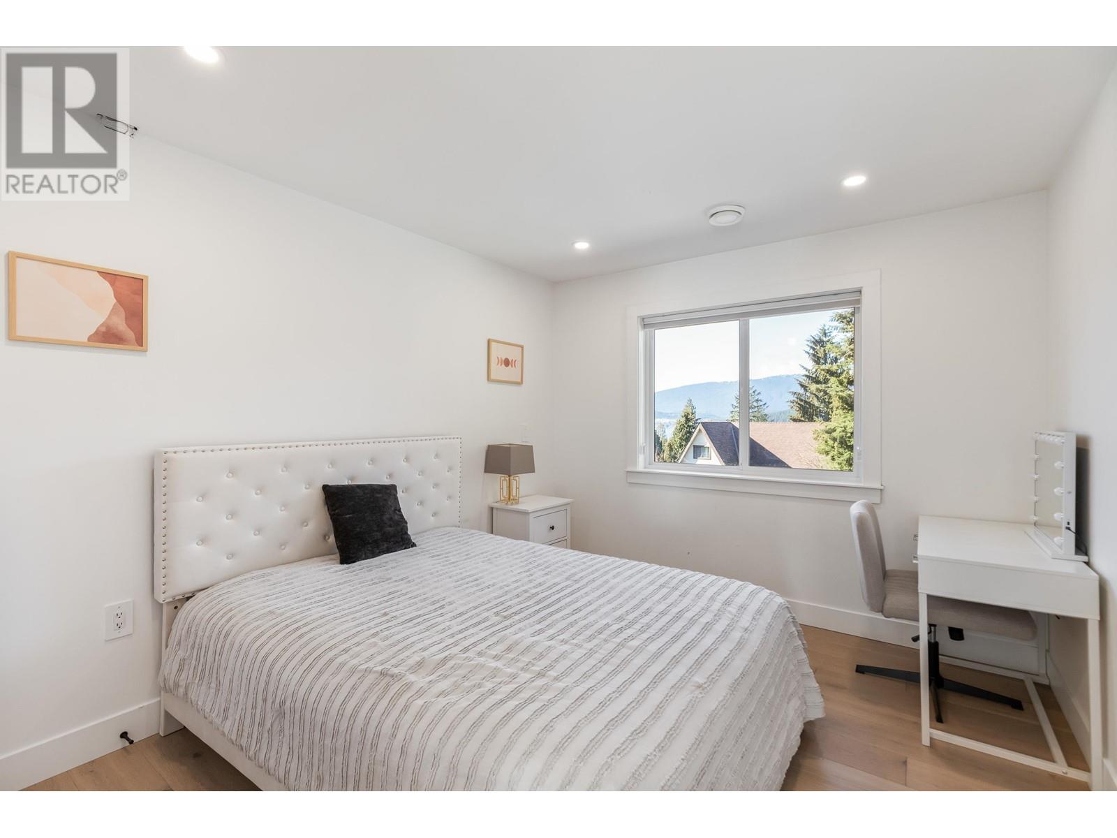 2314 Oneida Drive, Coquitlam, British Columbia  V3J 7A8 - Photo 21 - R2976643