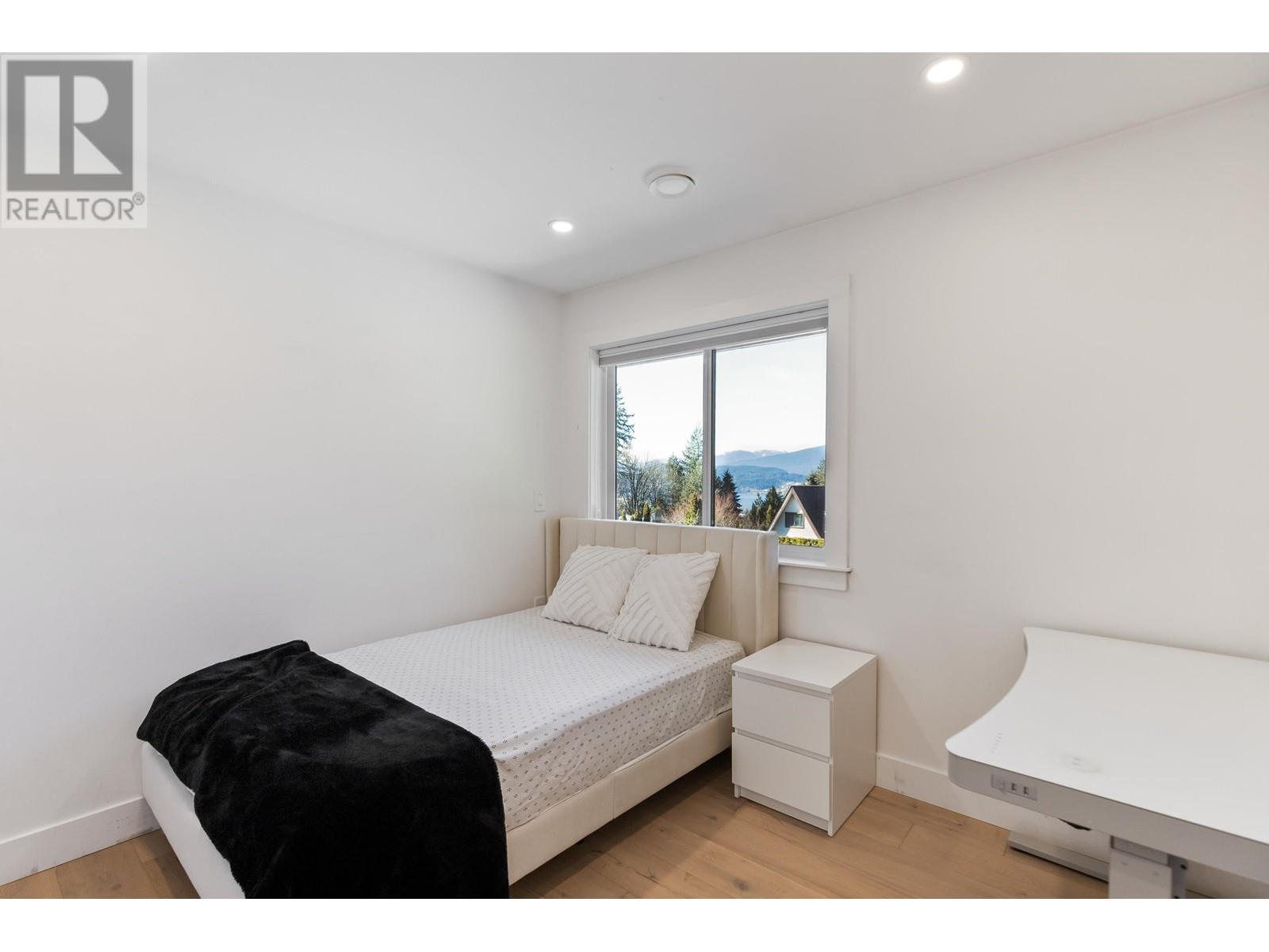2314 Oneida Drive, Coquitlam, British Columbia  V3J 7A8 - Photo 22 - R2976643