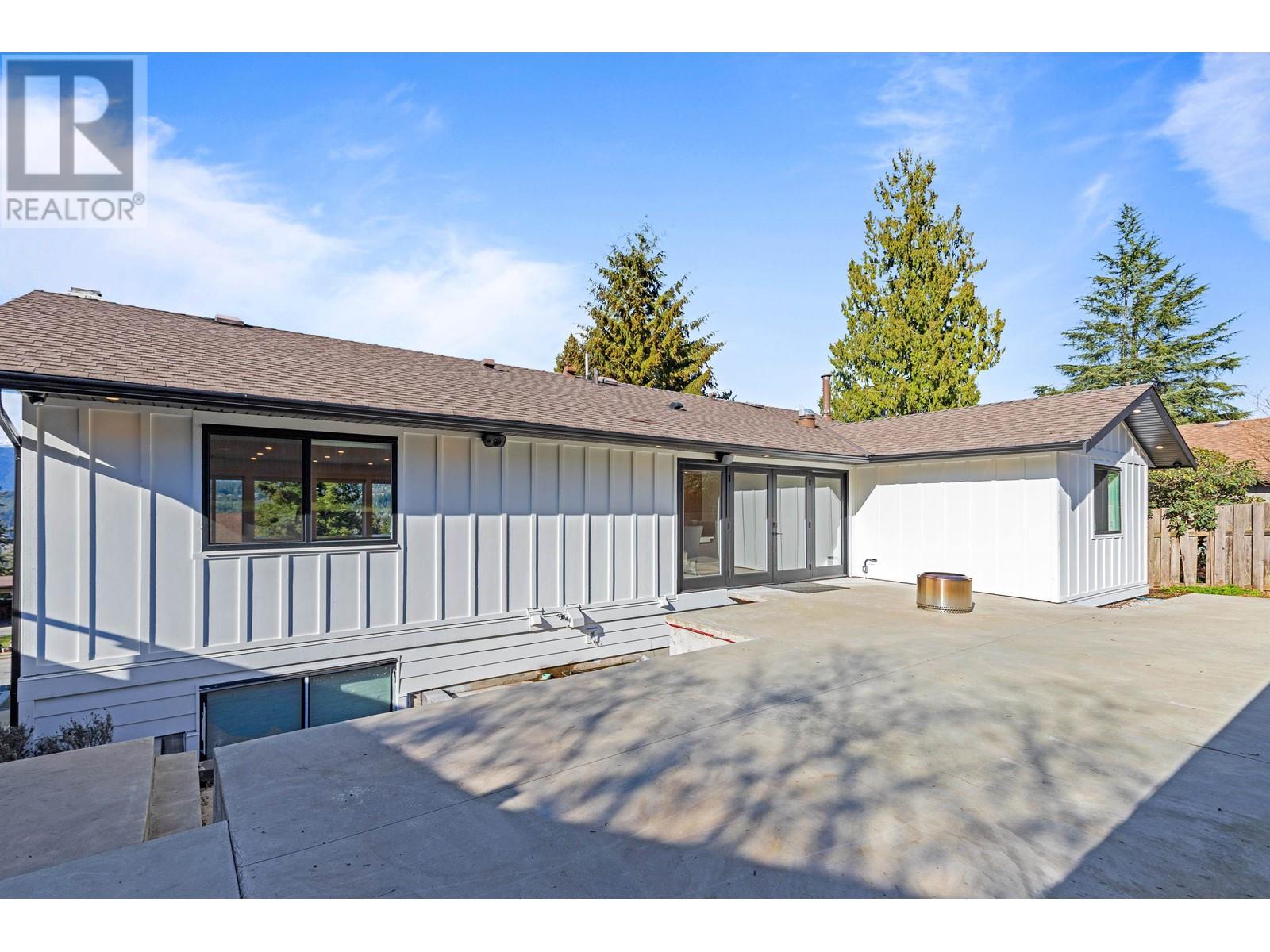 2314 Oneida Drive, Coquitlam, British Columbia  V3J 7A8 - Photo 36 - R2976643