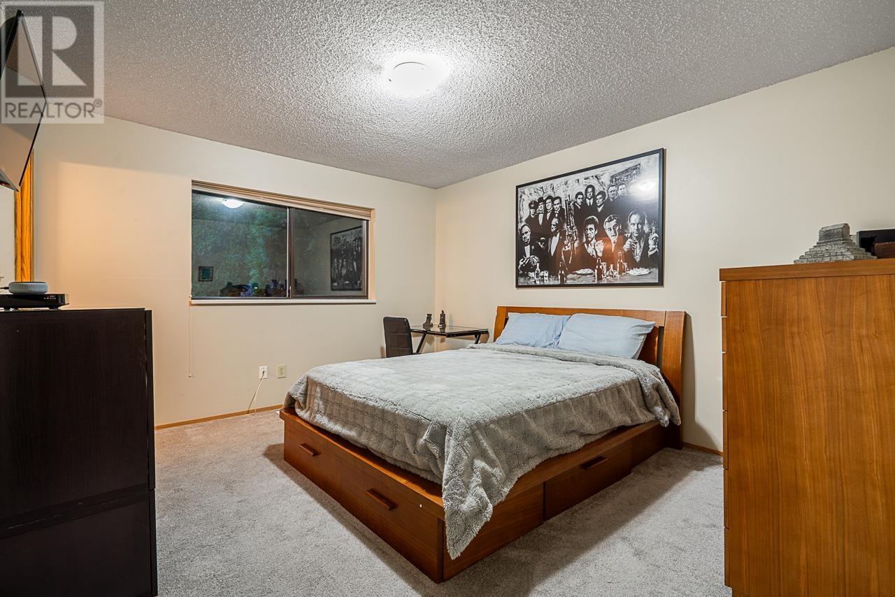 949 Lynwood Avenue, Port Coquitlam, British Columbia  V3B 6J7 - Photo 11 - R2976309