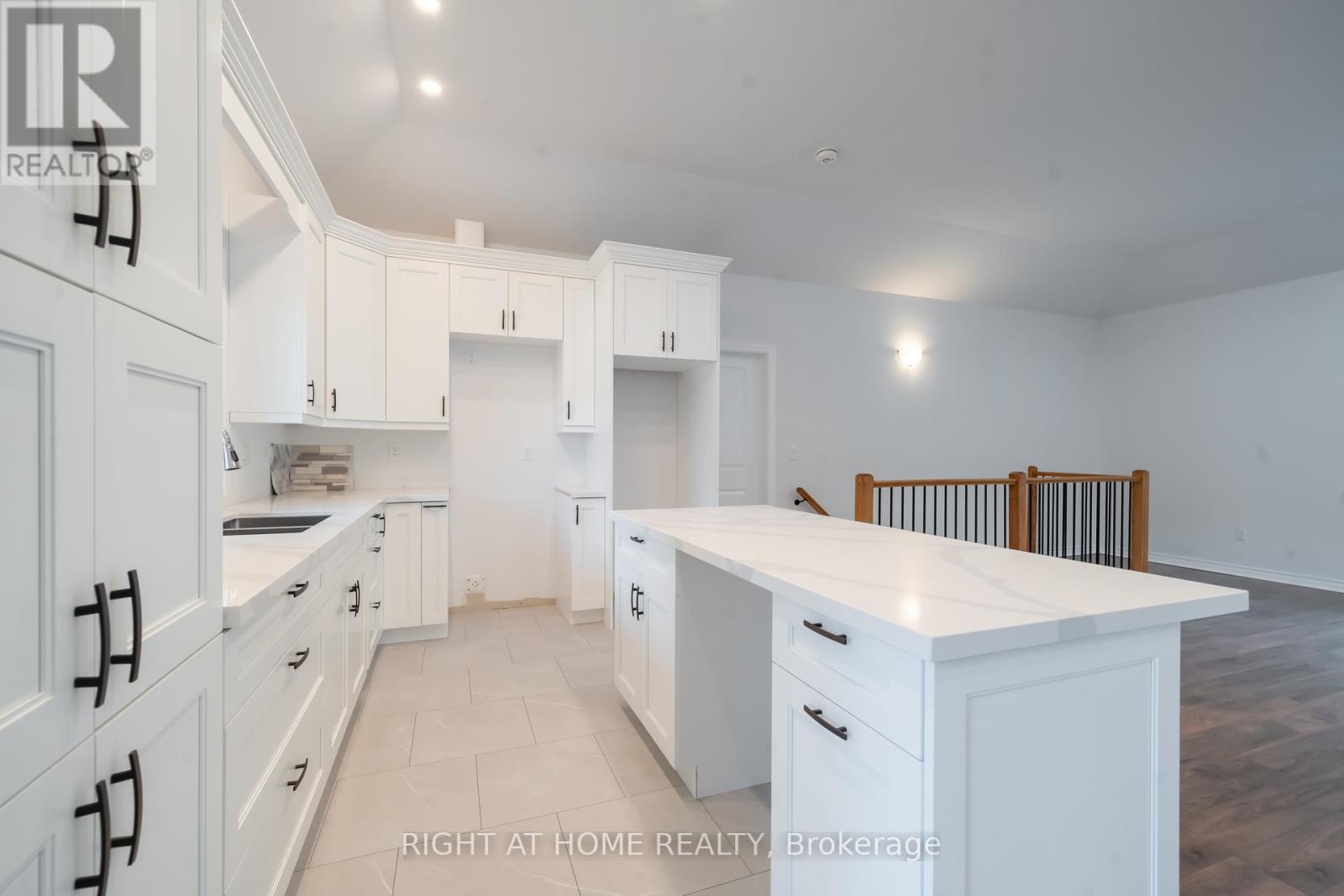 50 Breithaupt Crescent, Tiny, Ontario  L9M 0B2 - Photo 13 - S12013647