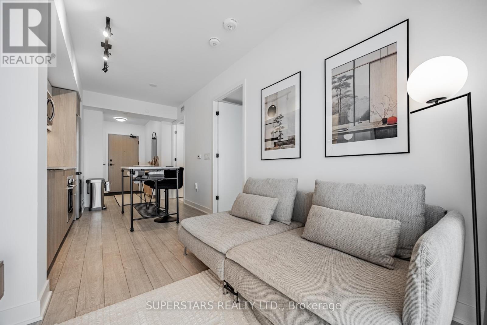 301 - 36 Zorra Street, Toronto, Ontario  M8Z 0G5 - Photo 3 - W12013657