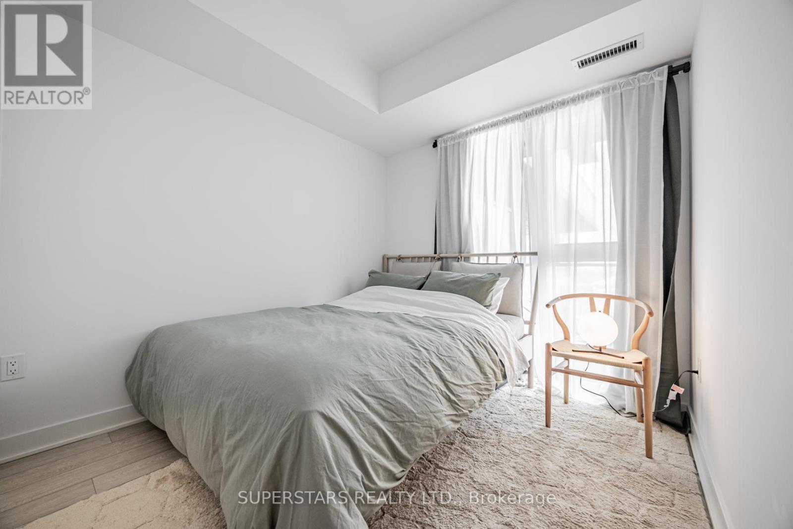 301 - 36 Zorra Street, Toronto, Ontario  M8Z 0G5 - Photo 7 - W12013657
