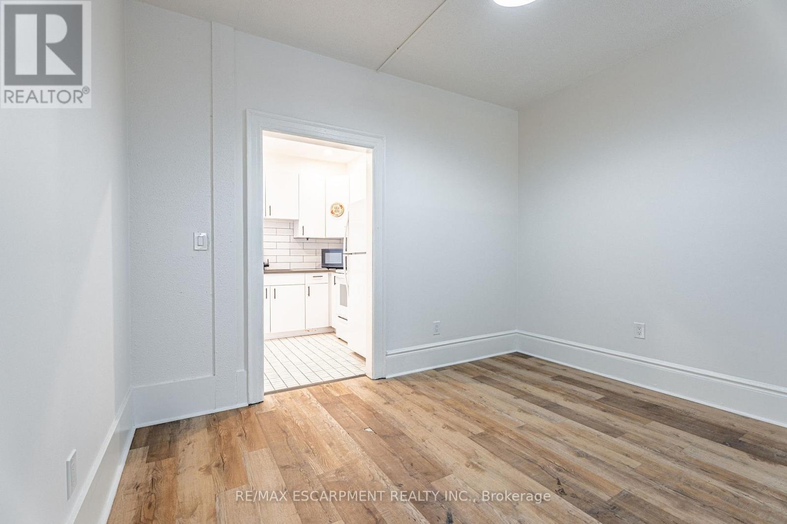 301 - 63 John Street S, Hamilton (Corktown), Ontario  L8N 2B9 - Photo 10 - X12013677