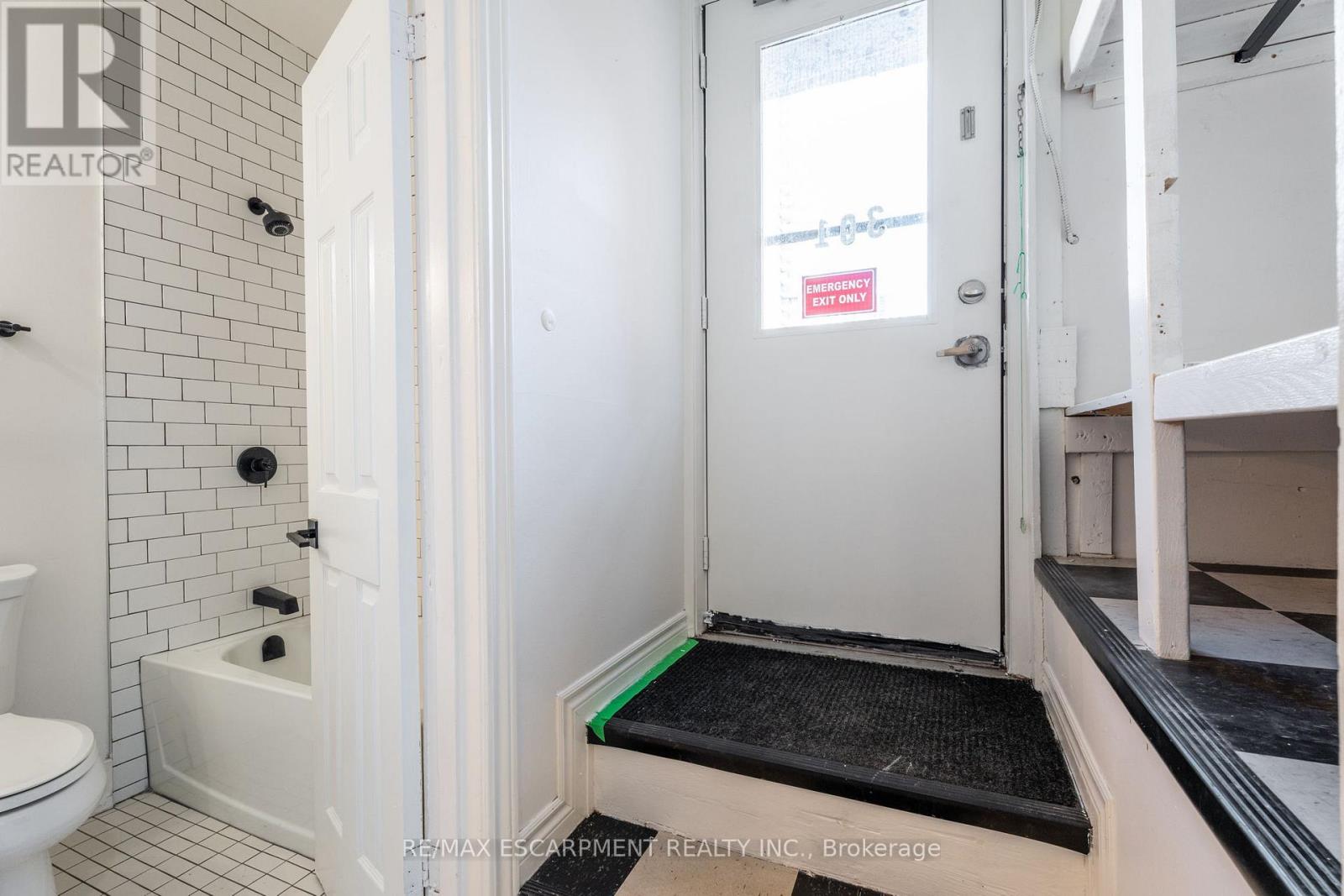 301 - 63 John Street S, Hamilton (Corktown), Ontario  L8N 2B9 - Photo 17 - X12013677