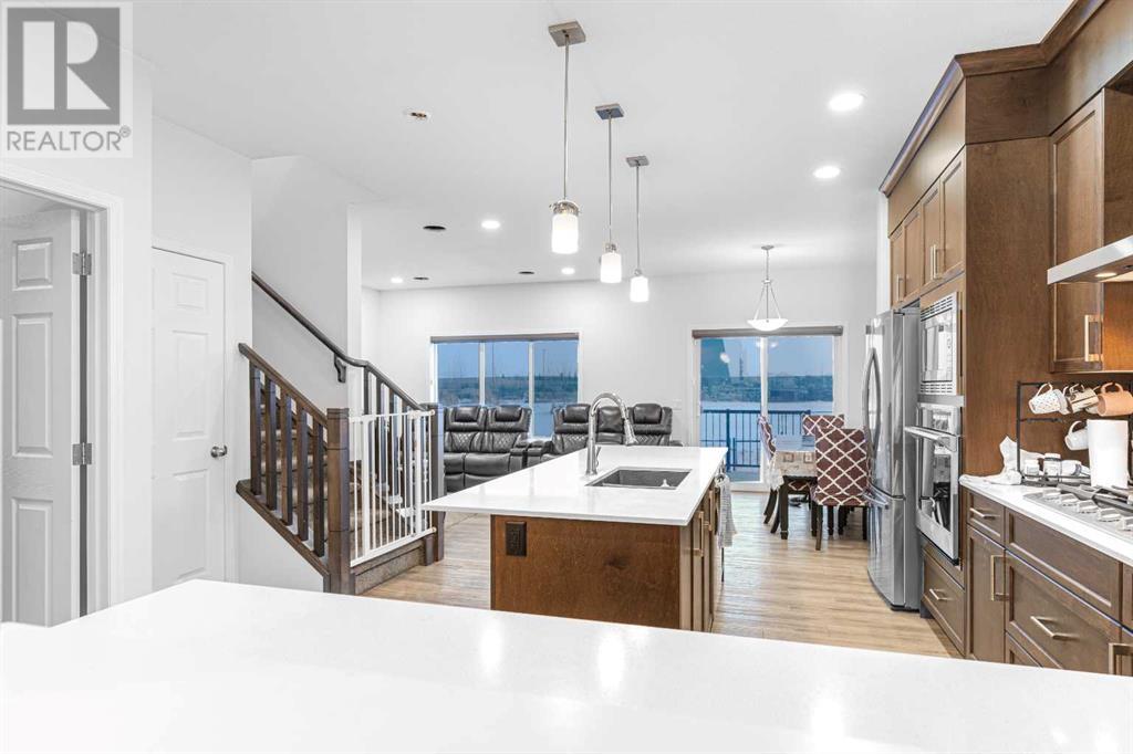 Property at 1365 Chinook Gate Green SW image 4