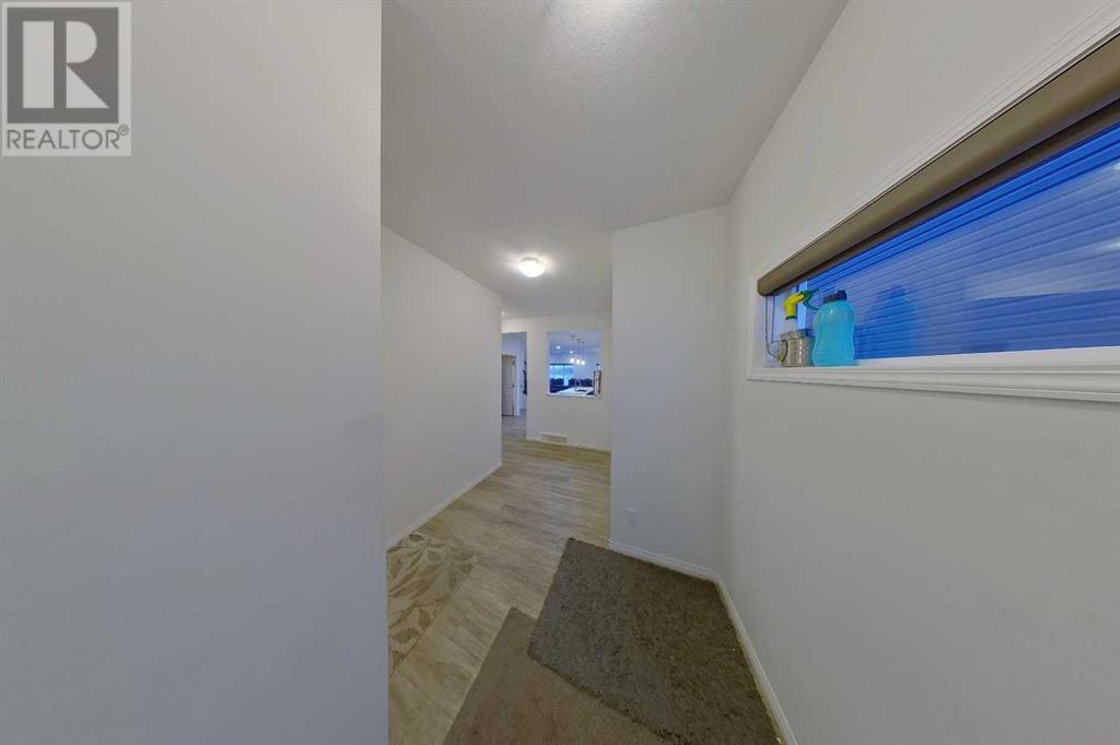 Property at 1365 Chinook Gate Green SW image 2