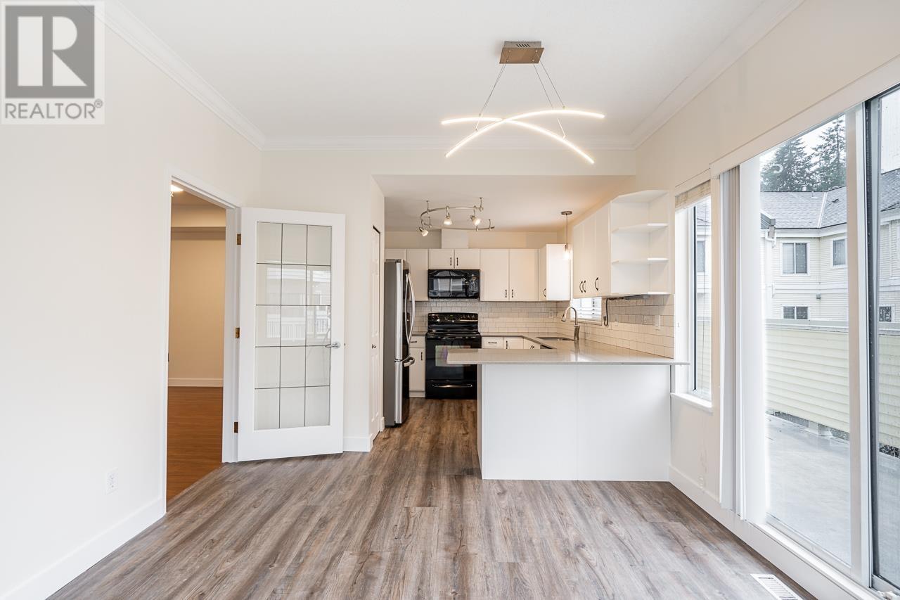 Listing Picture 9 of 33 : 71 6700 RUMBLE STREET, Burnaby / 本拿比 - 魯藝地產 Yvonne Lu Group - MLS Medallion Club Member