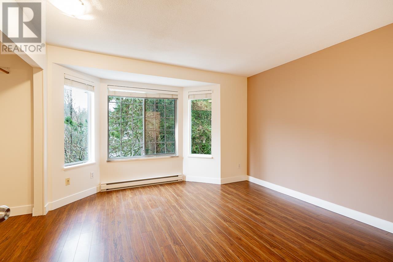 Listing Picture 17 of 33 : 71 6700 RUMBLE STREET, Burnaby / 本拿比 - 魯藝地產 Yvonne Lu Group - MLS Medallion Club Member