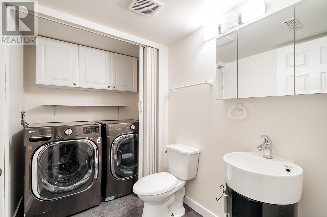 Listing Picture 27 of 33 : 71 6700 RUMBLE STREET, Burnaby / 本拿比 - 魯藝地產 Yvonne Lu Group - MLS Medallion Club Member