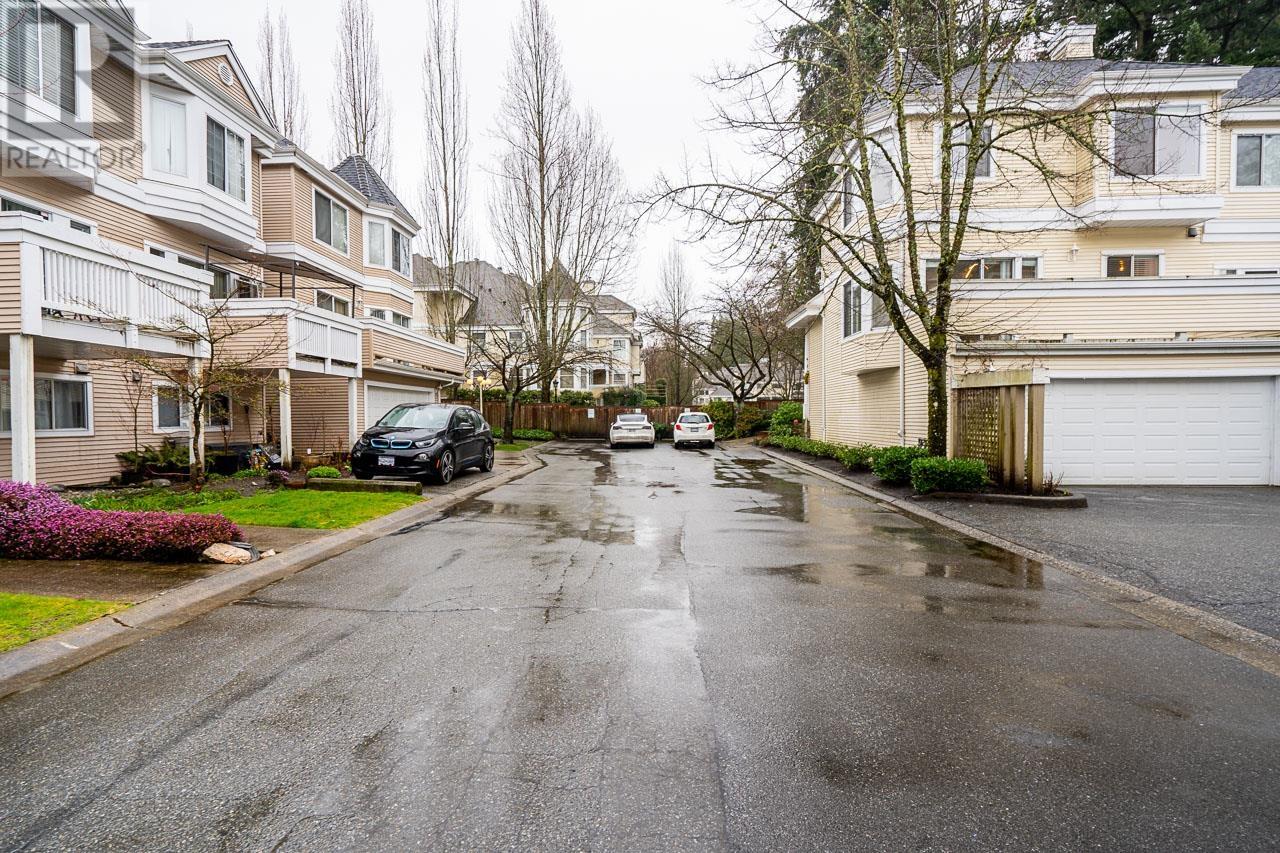 Listing Picture 31 of 33 : 71 6700 RUMBLE STREET, Burnaby / 本拿比 - 魯藝地產 Yvonne Lu Group - MLS Medallion Club Member
