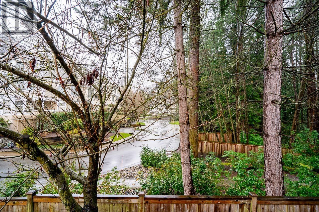 Listing Picture 7 of 33 : 71 6700 RUMBLE STREET, Burnaby / 本拿比 - 魯藝地產 Yvonne Lu Group - MLS Medallion Club Member