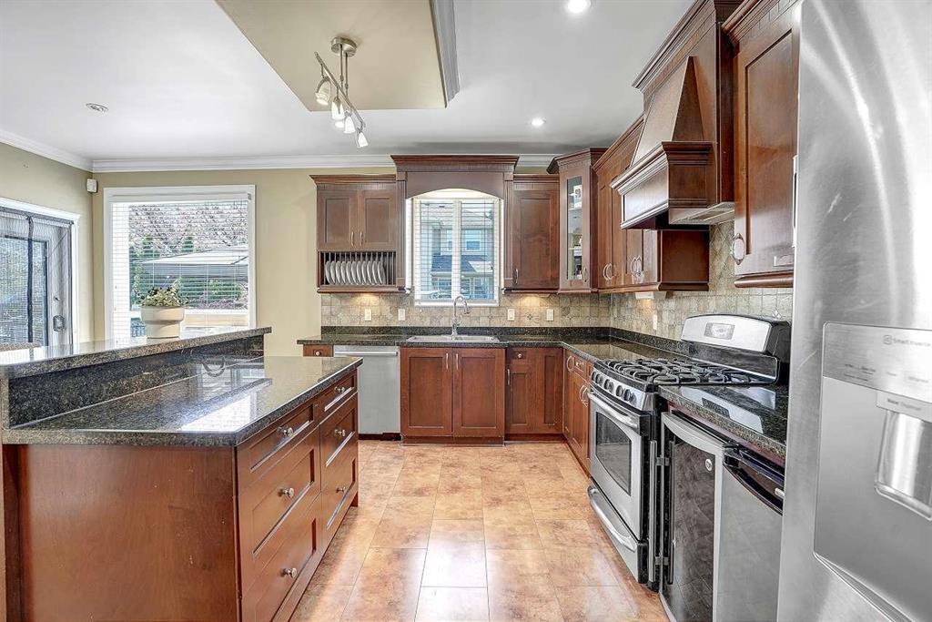 6303 167b Street, Surrey, British Columbia  V3S 1X3 - Photo 13 - R2975730